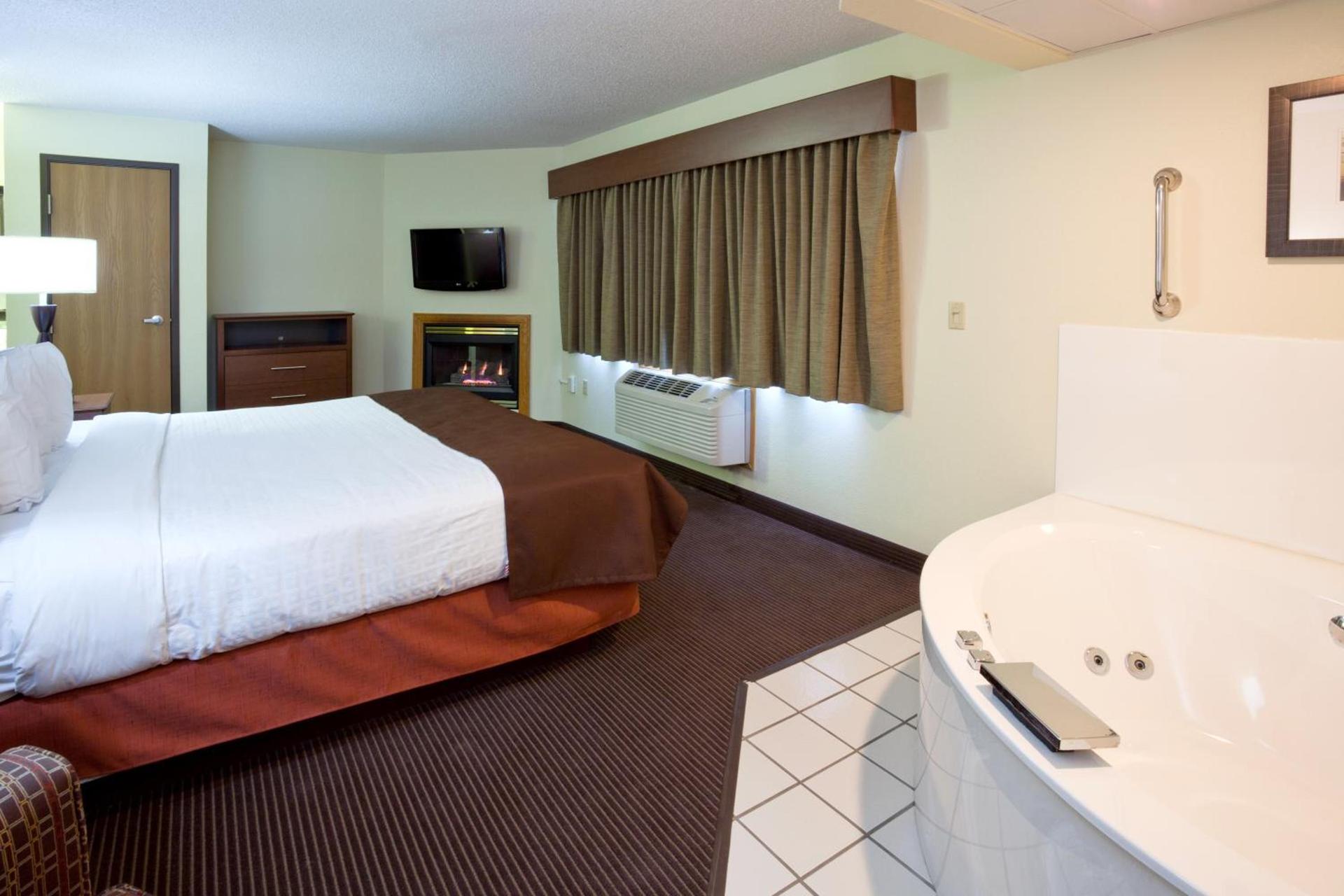 AmericInn by Wyndham Bismarck photo 33