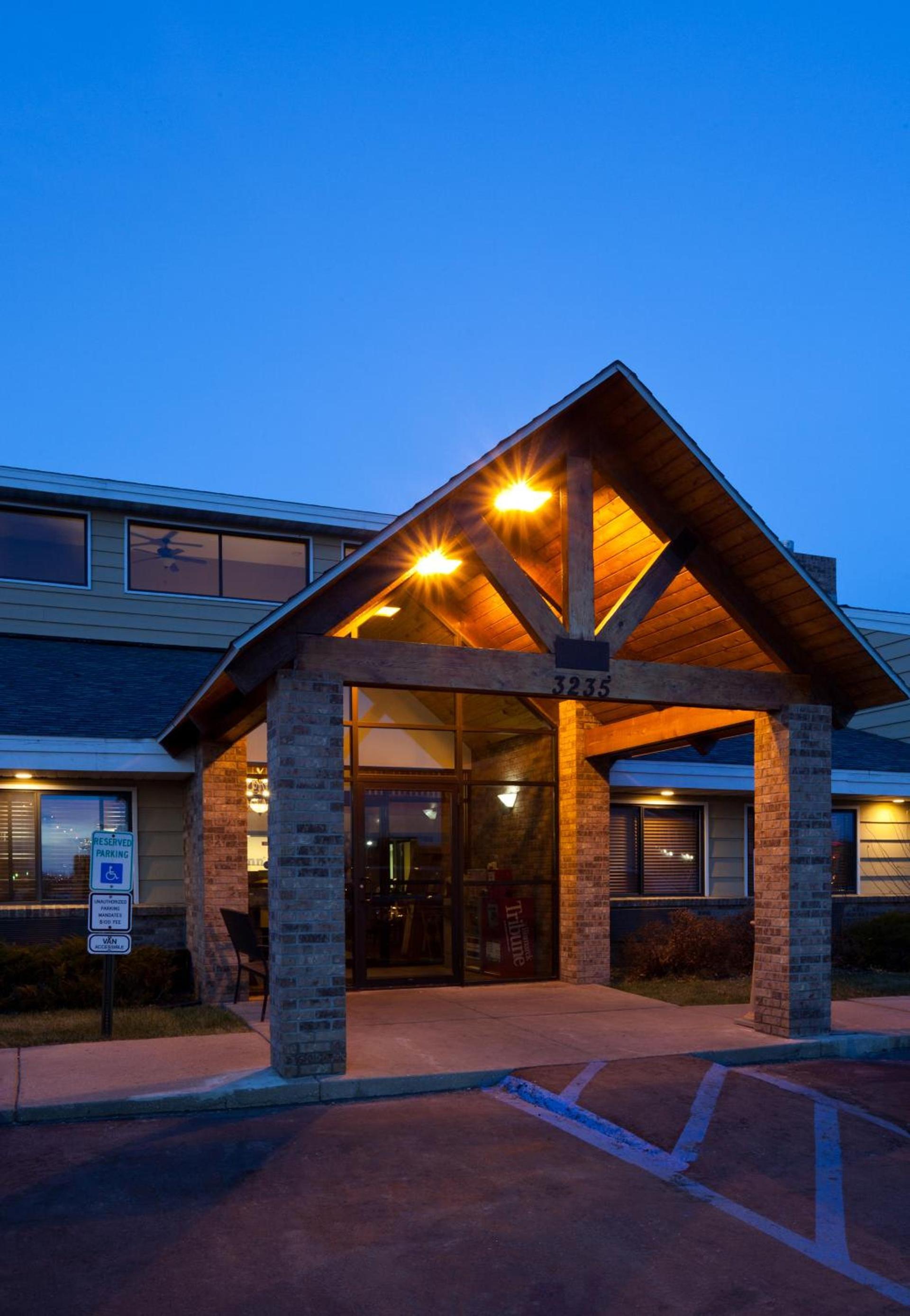 AmericInn by Wyndham Bismarck photo 31