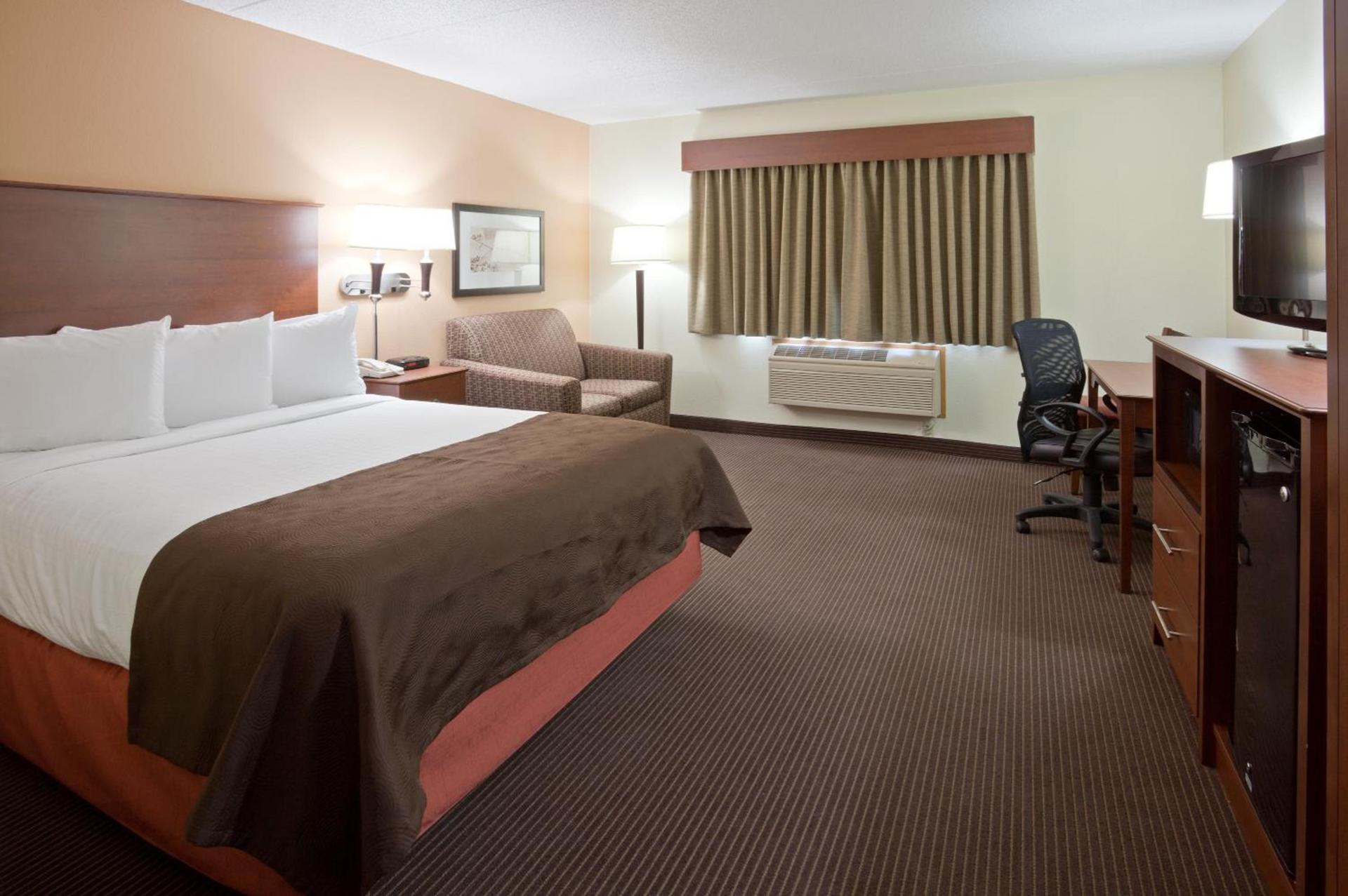 AmericInn by Wyndham Bismarck photo 25