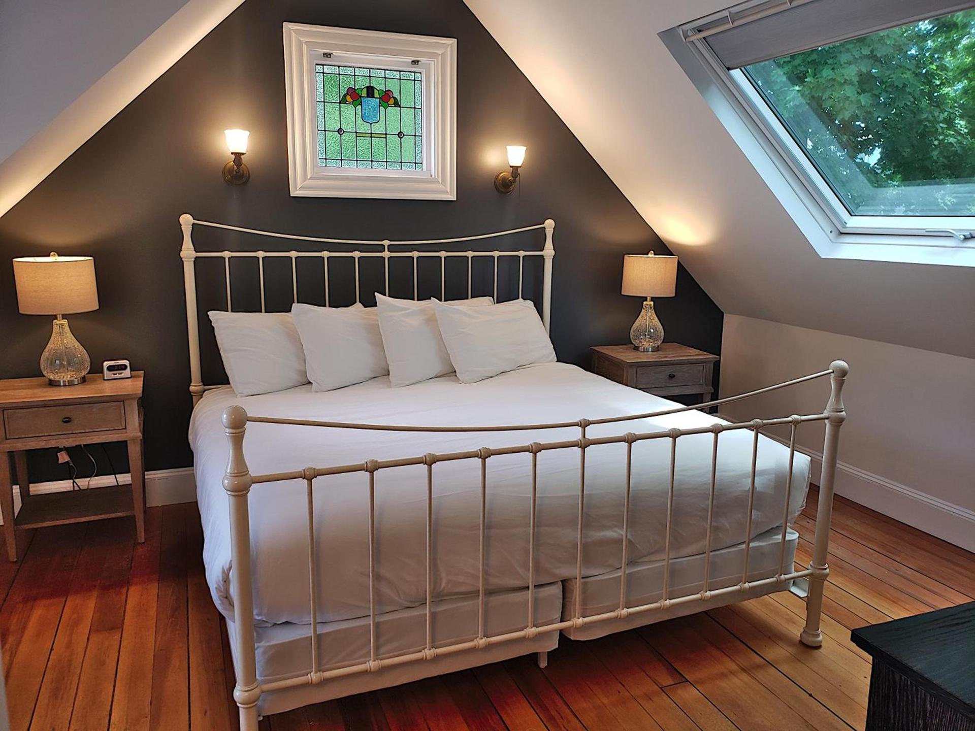 Sand Bar Cottage Inn photo 55