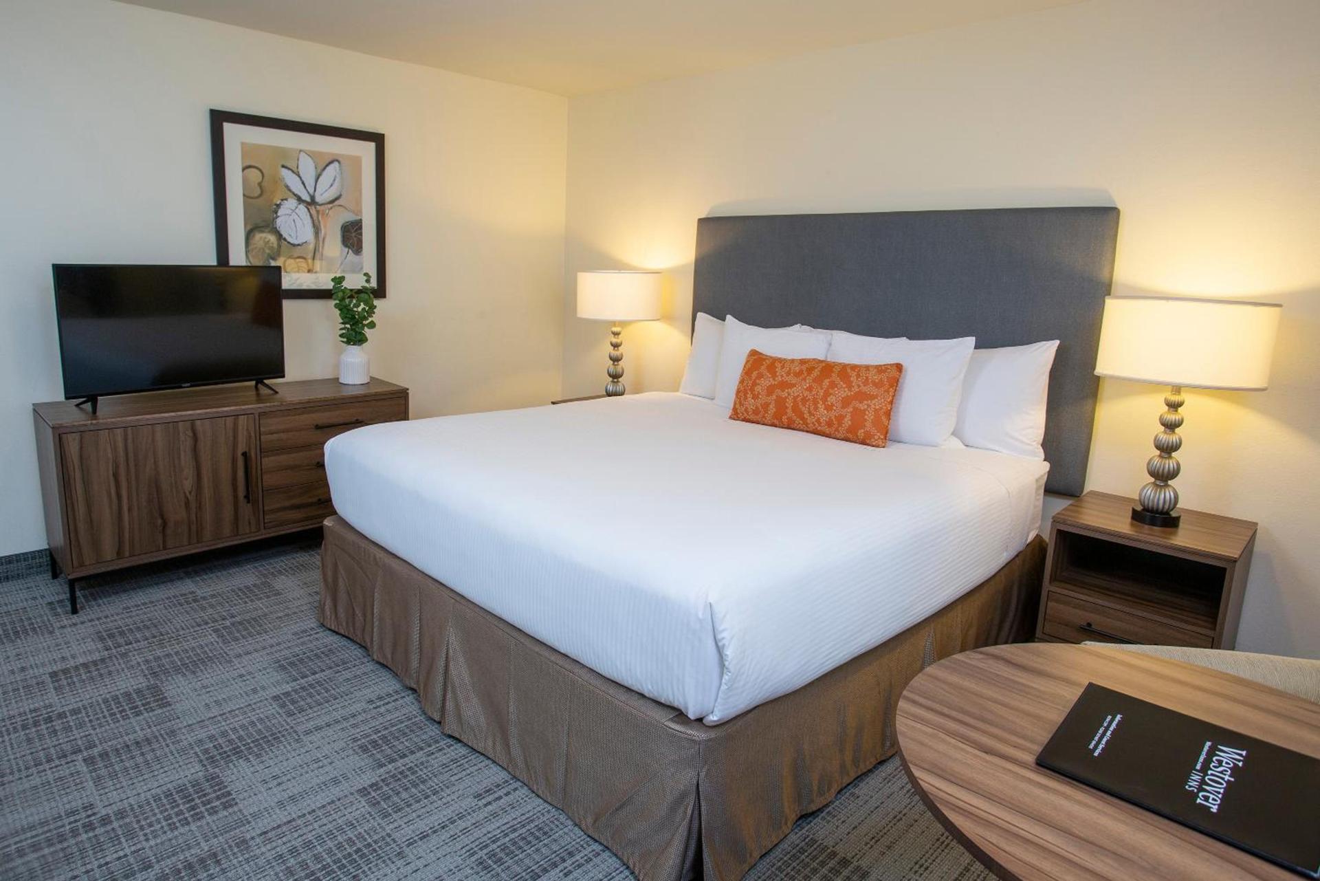Lakeshore Inn photo 15