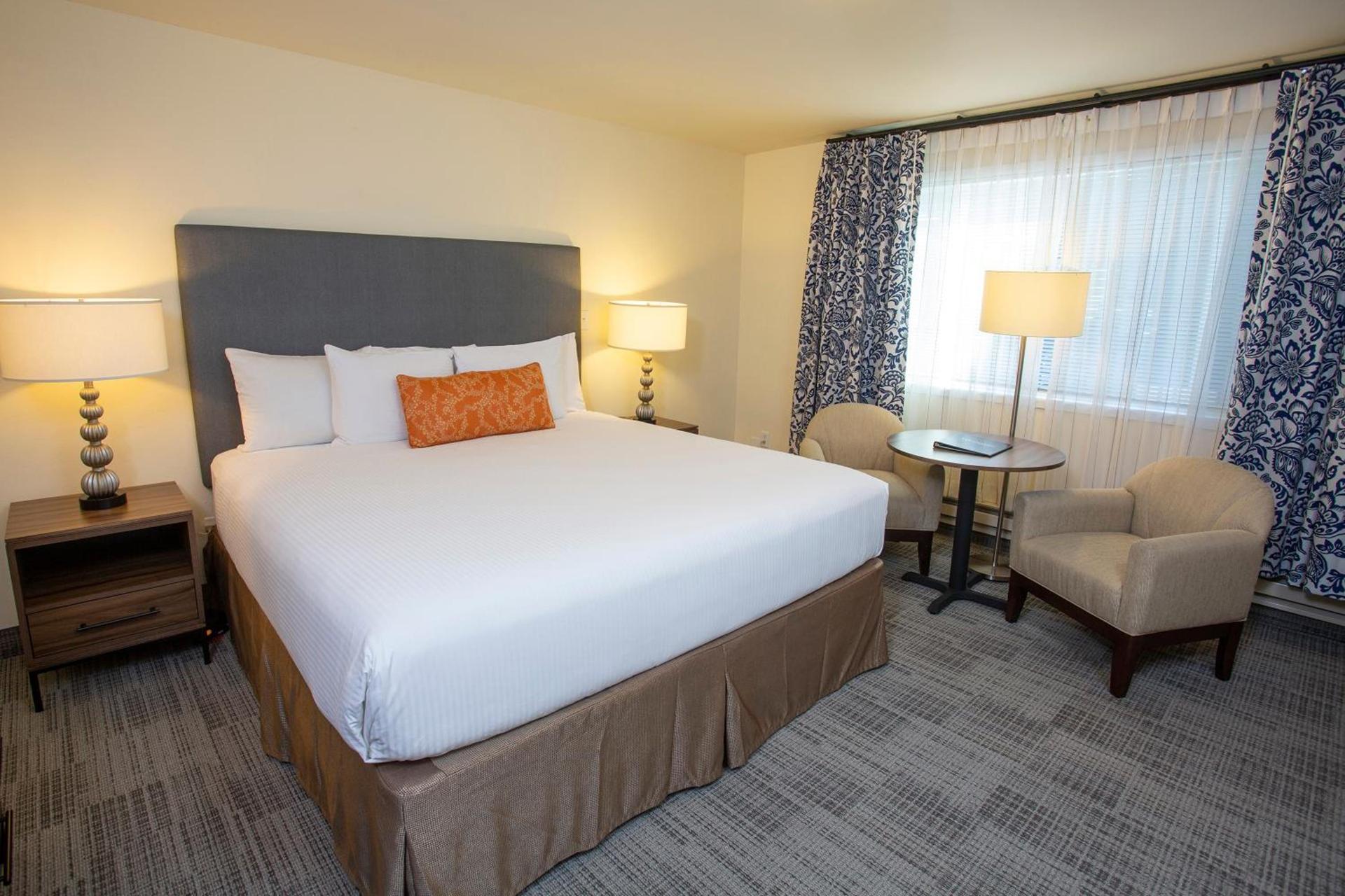 Lakeshore Inn photo 18