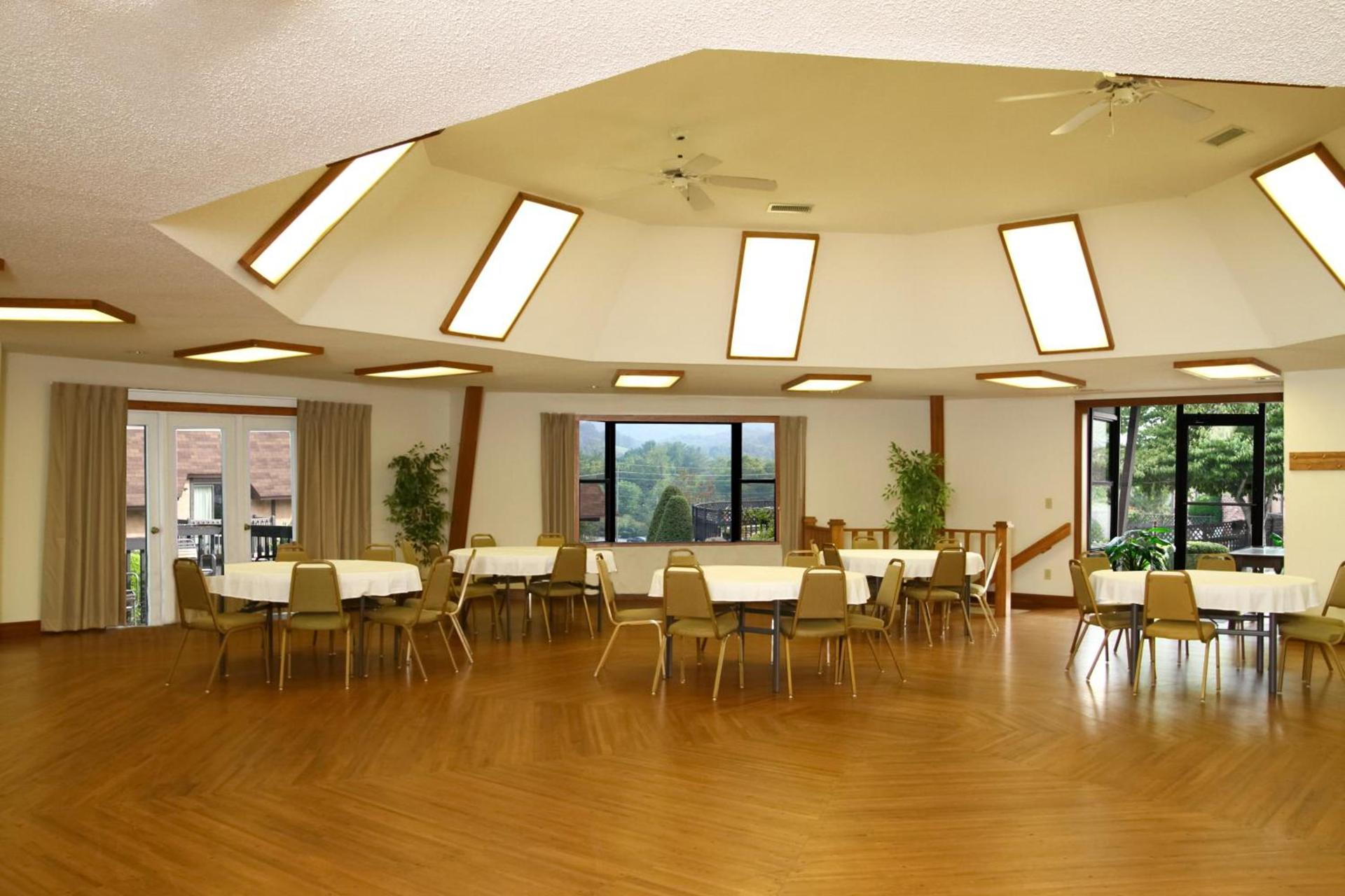 Highland Manor Inn photo 18