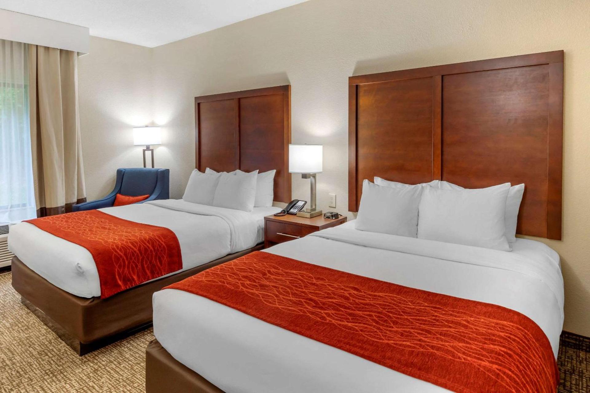 Comfort Inn & Suites Canton Riverstone Area photo 51