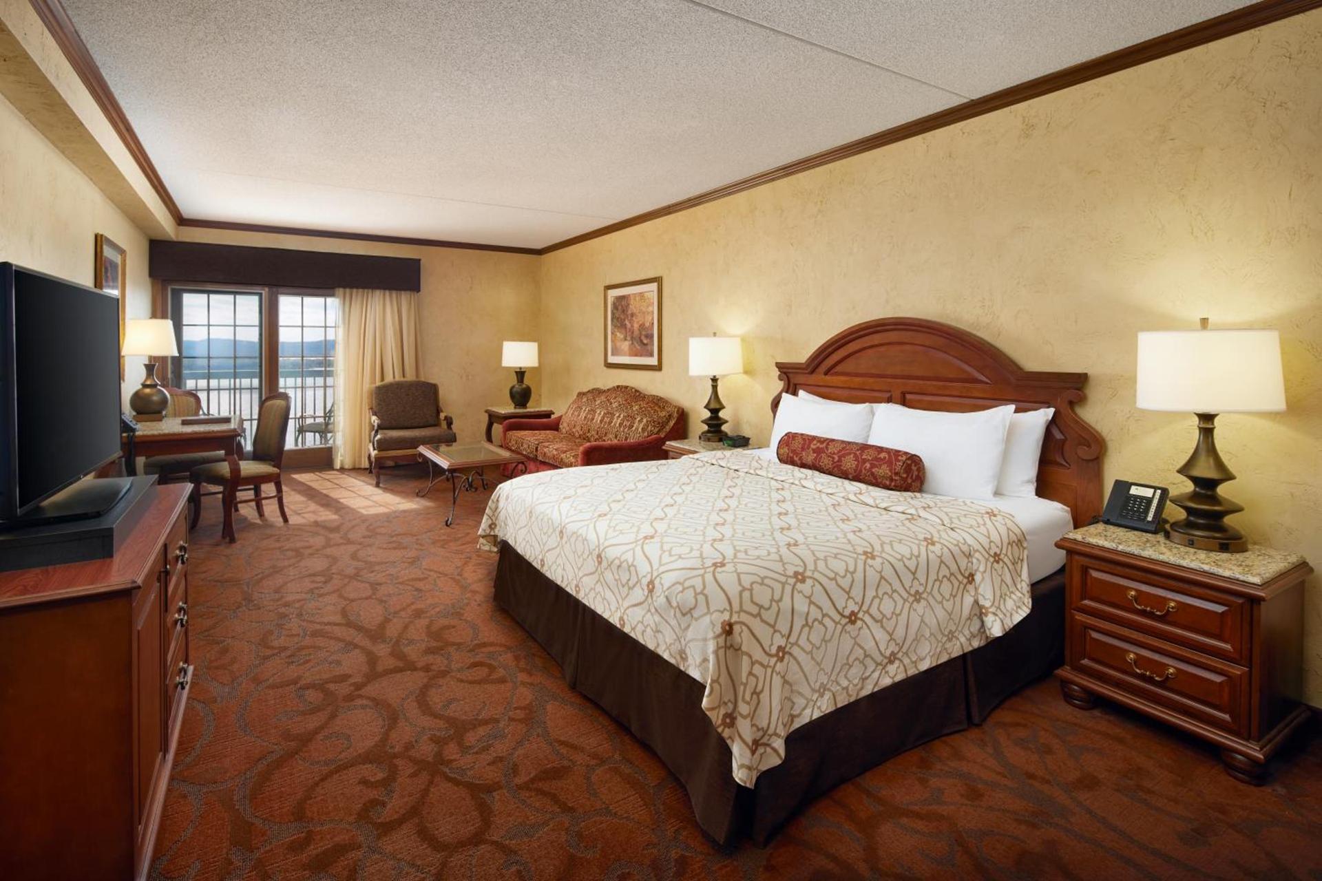 Chateau on the Lake Resort Spa and Convention Center photo 27