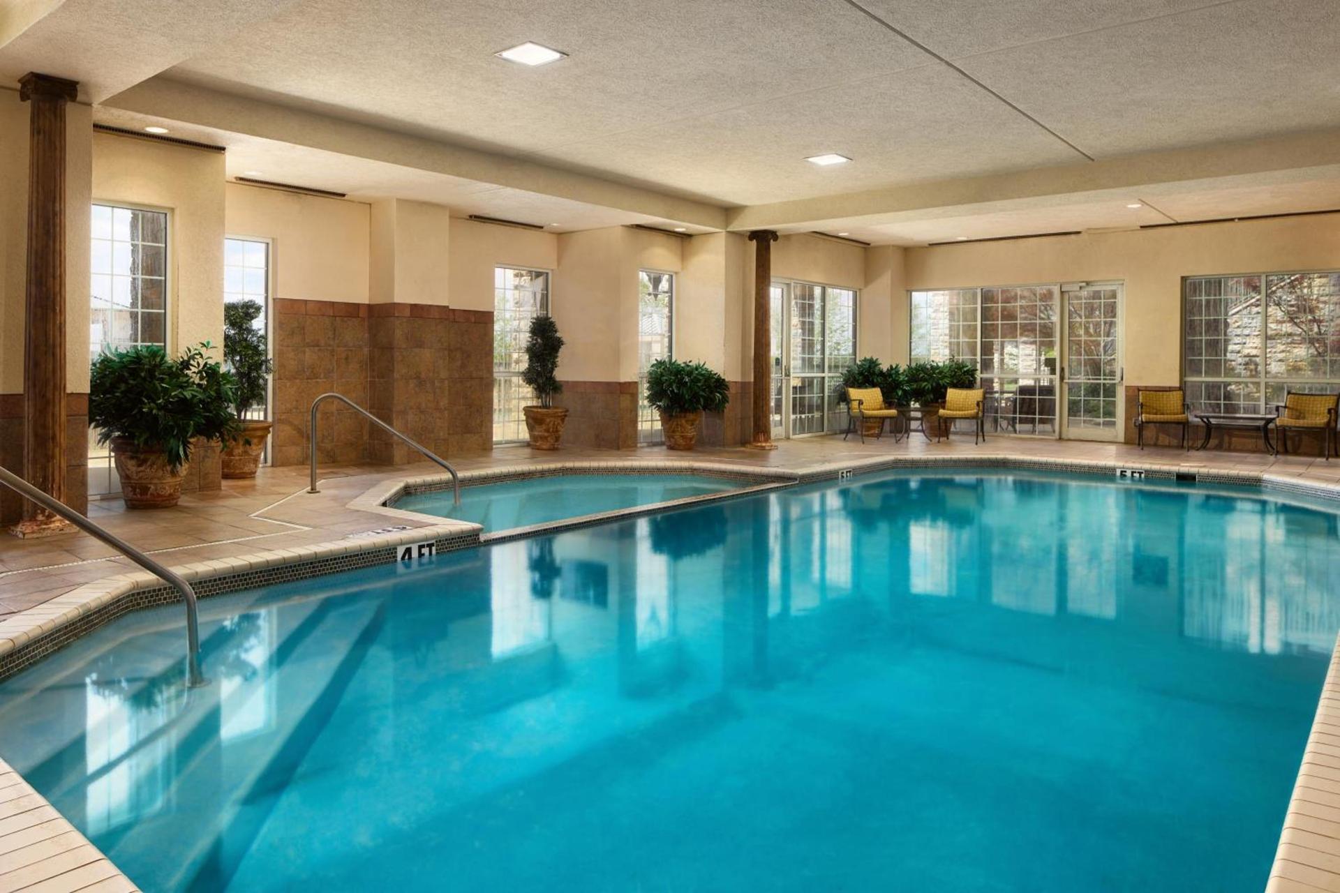 Chateau on the Lake Resort Spa and Convention Center photo 6