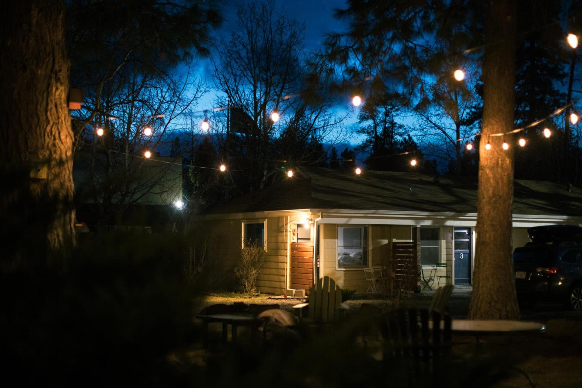 The Stranger Lodge - Pet Friendly photo 25