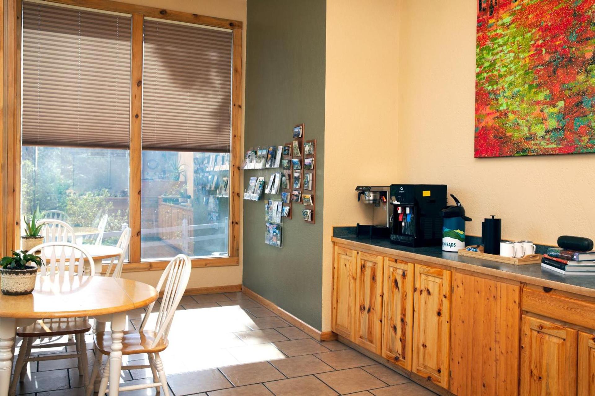 Timbers Motel photo 26