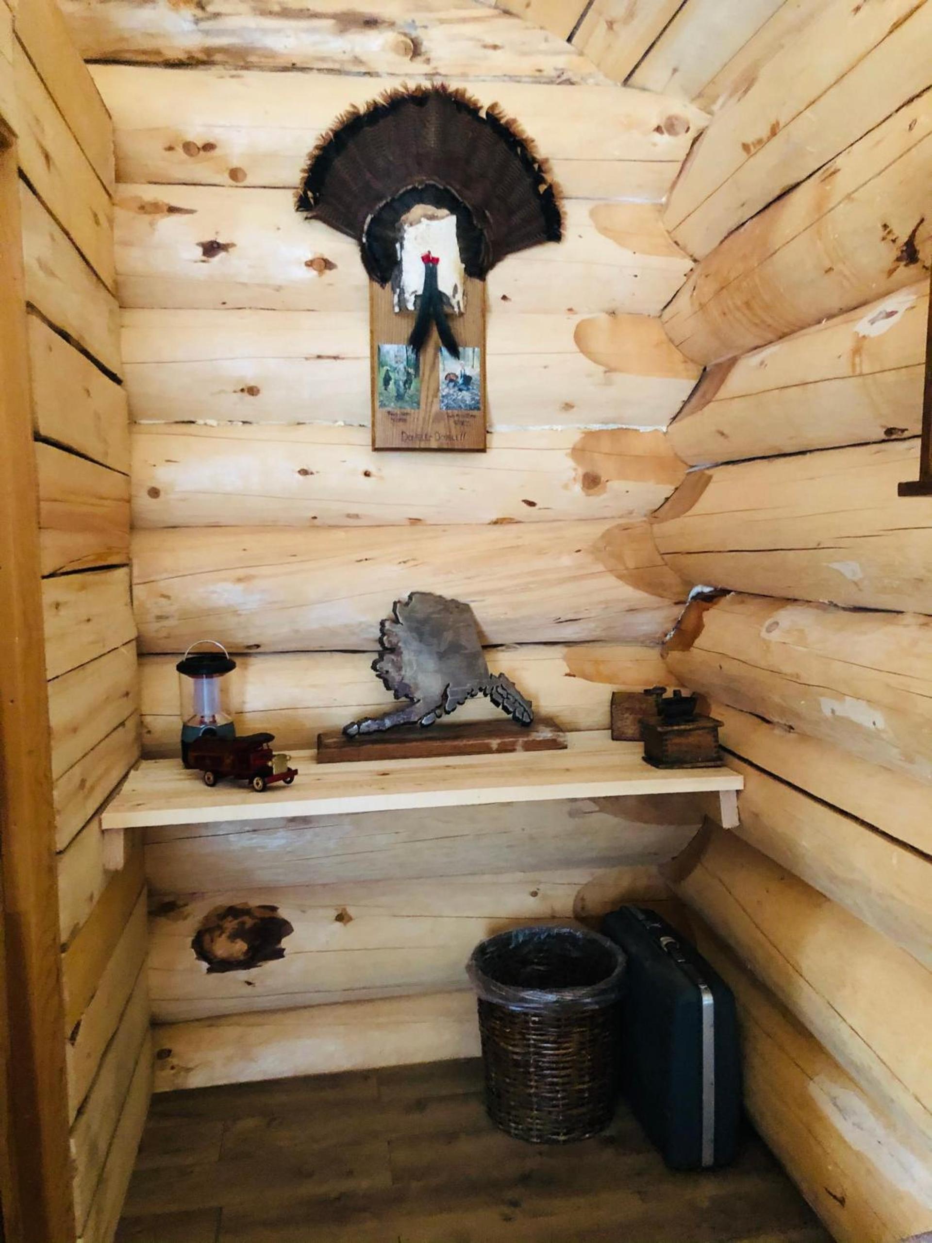 Wrangell Mountain Lodge- Private Bathroom with shower photo 51