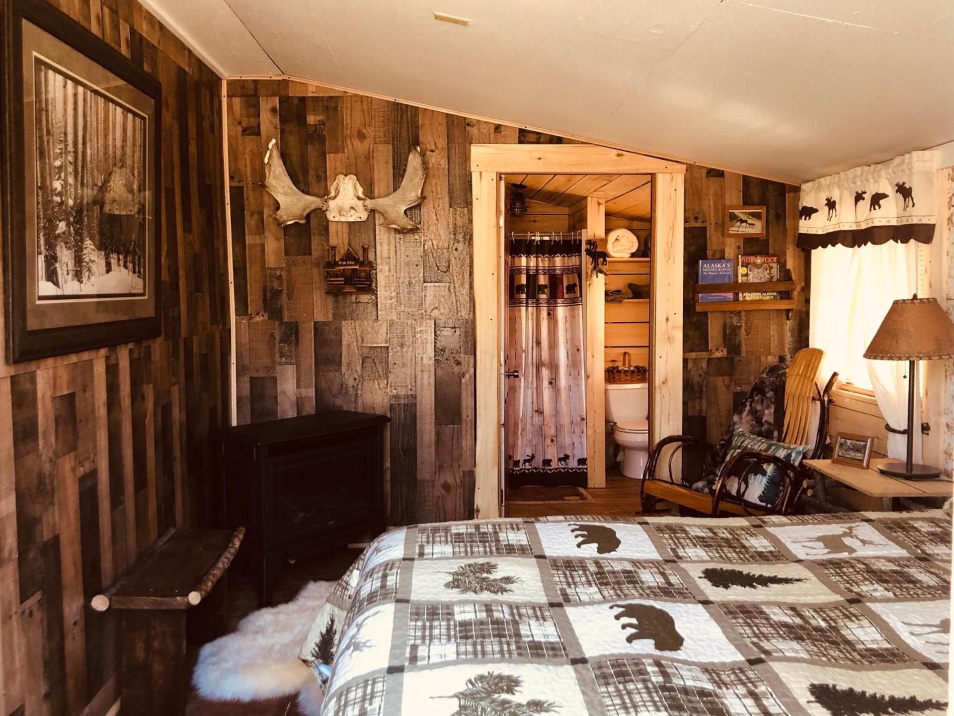 Wrangell Mountain Lodge- Private Bathroom with shower photo 35