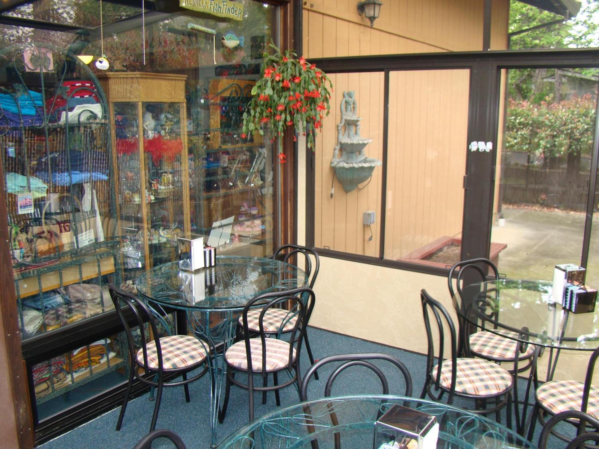 Ponderosa Gardens Motel photo 22