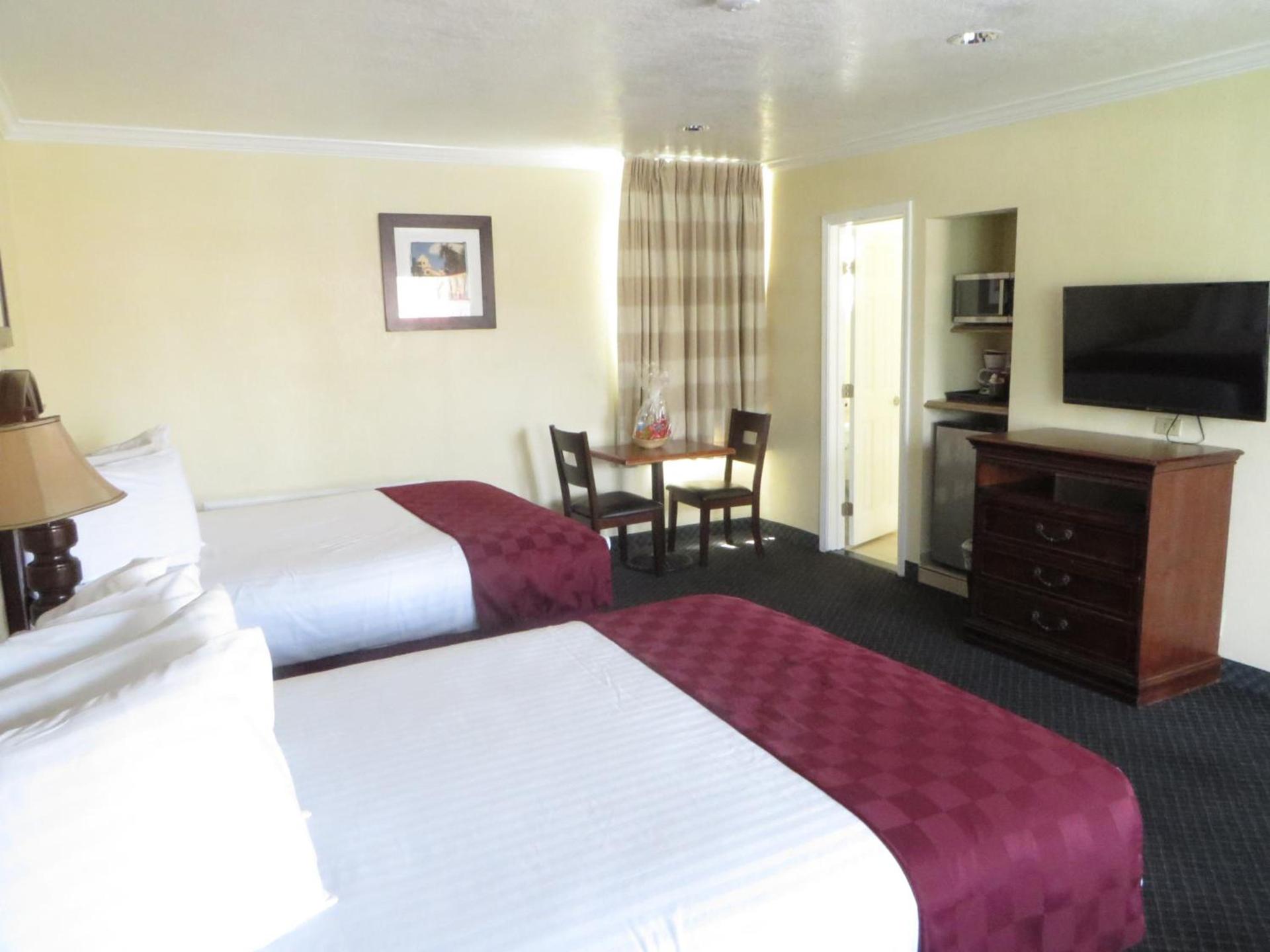 Best Inn & Suites photo 20