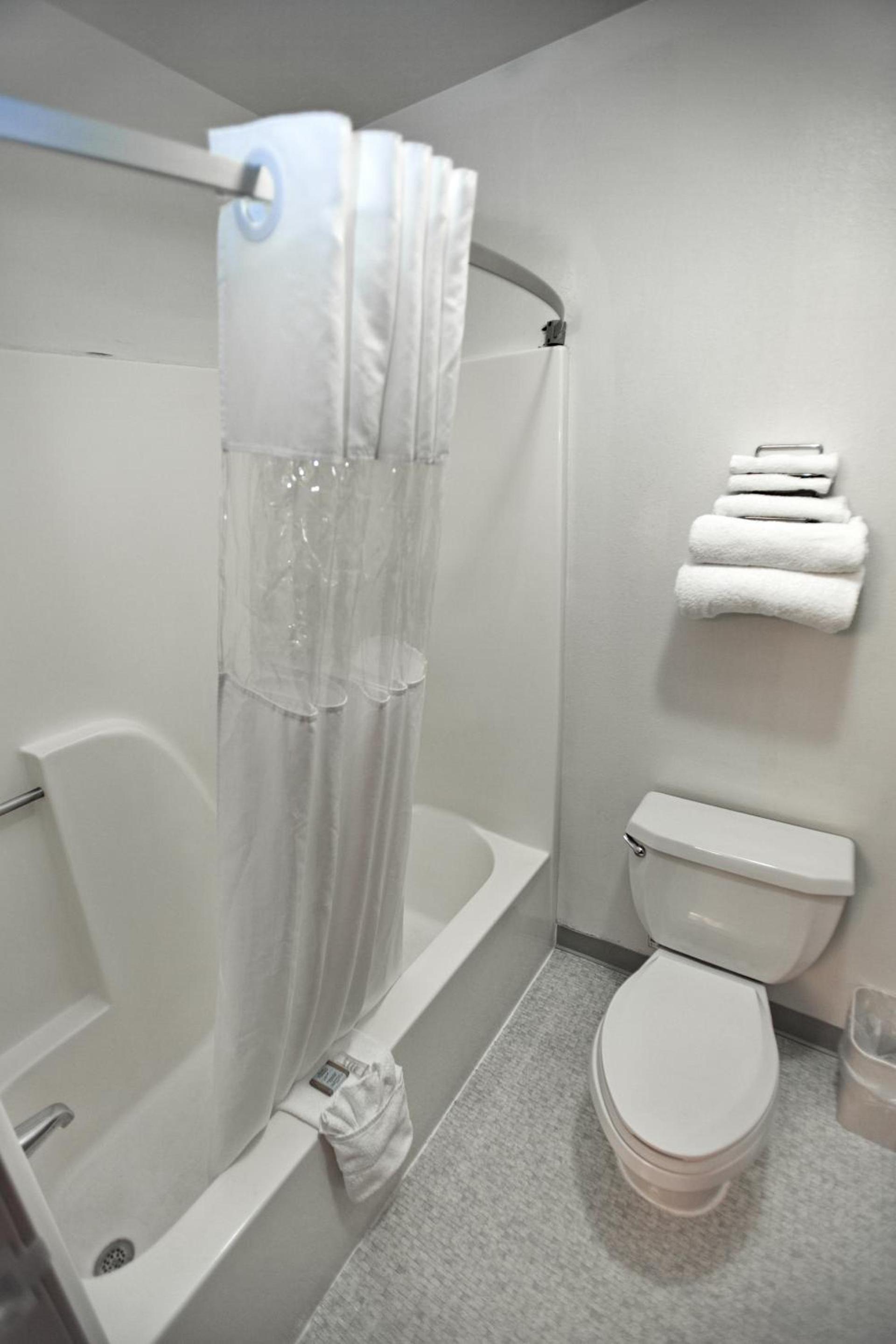 Travelodge by Wyndham Elko NV photo 33