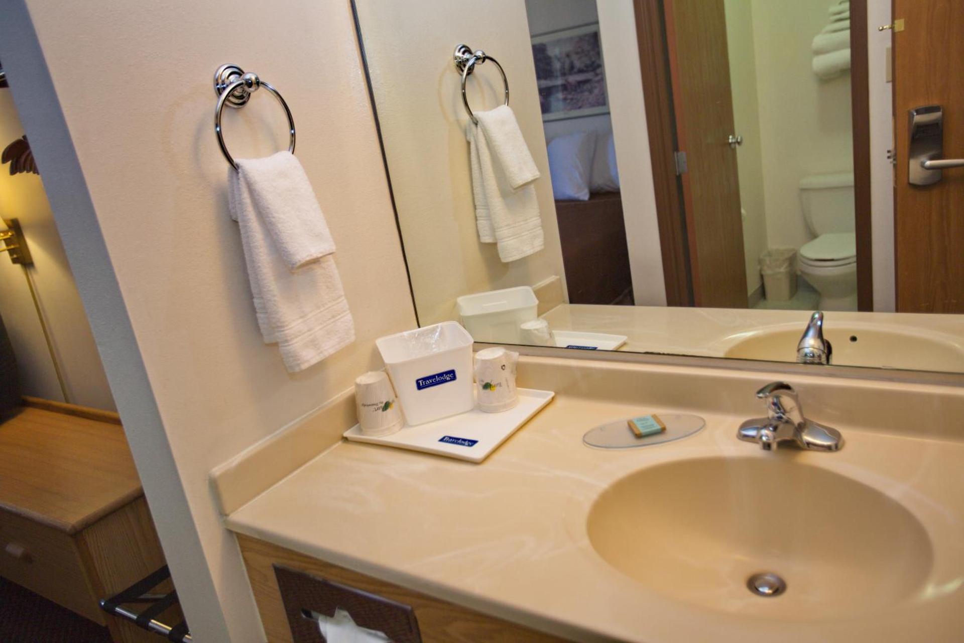 Travelodge by Wyndham Elko NV photo 34