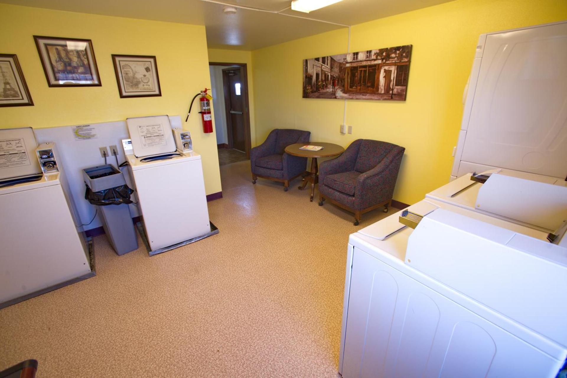 Travelodge by Wyndham Elko NV photo 40