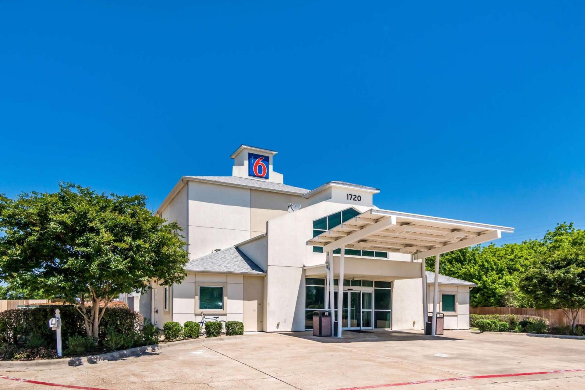 Motel 6-Cleburne, TX photo 2