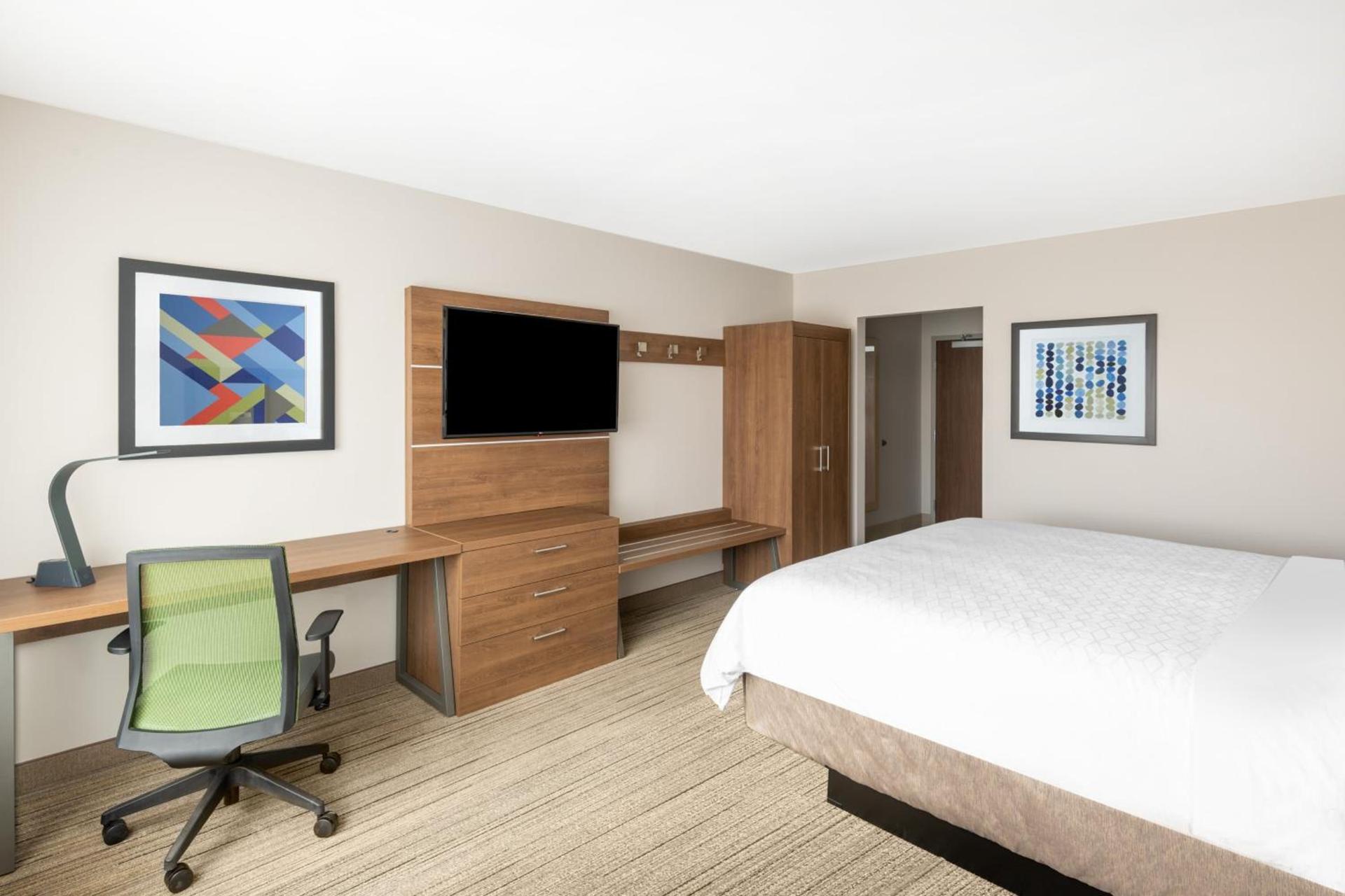 Holiday Inn Express & Suites - Phoenix - Airport North by IHG photo 70