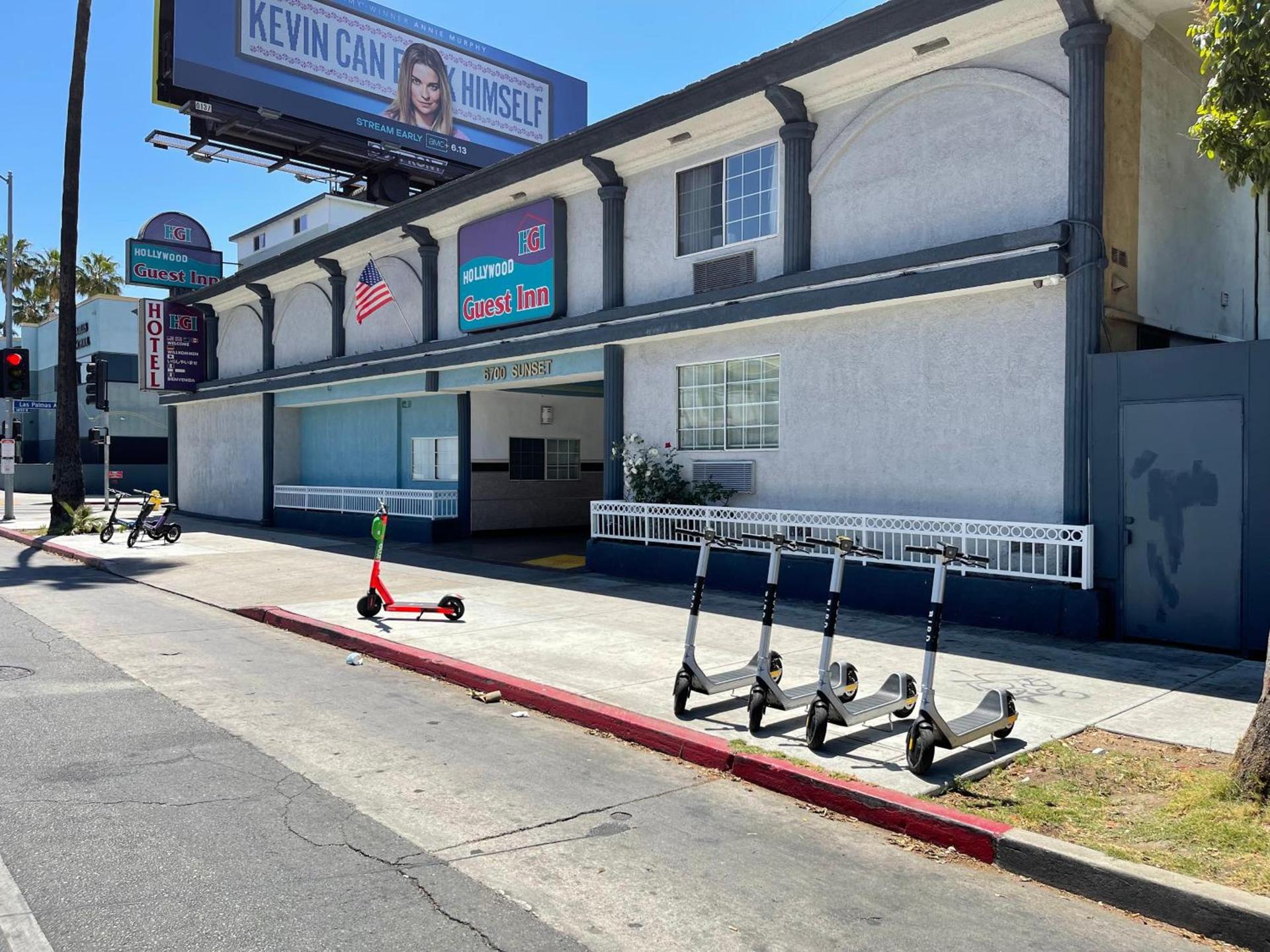 Hollywood Guest Inn photo 2