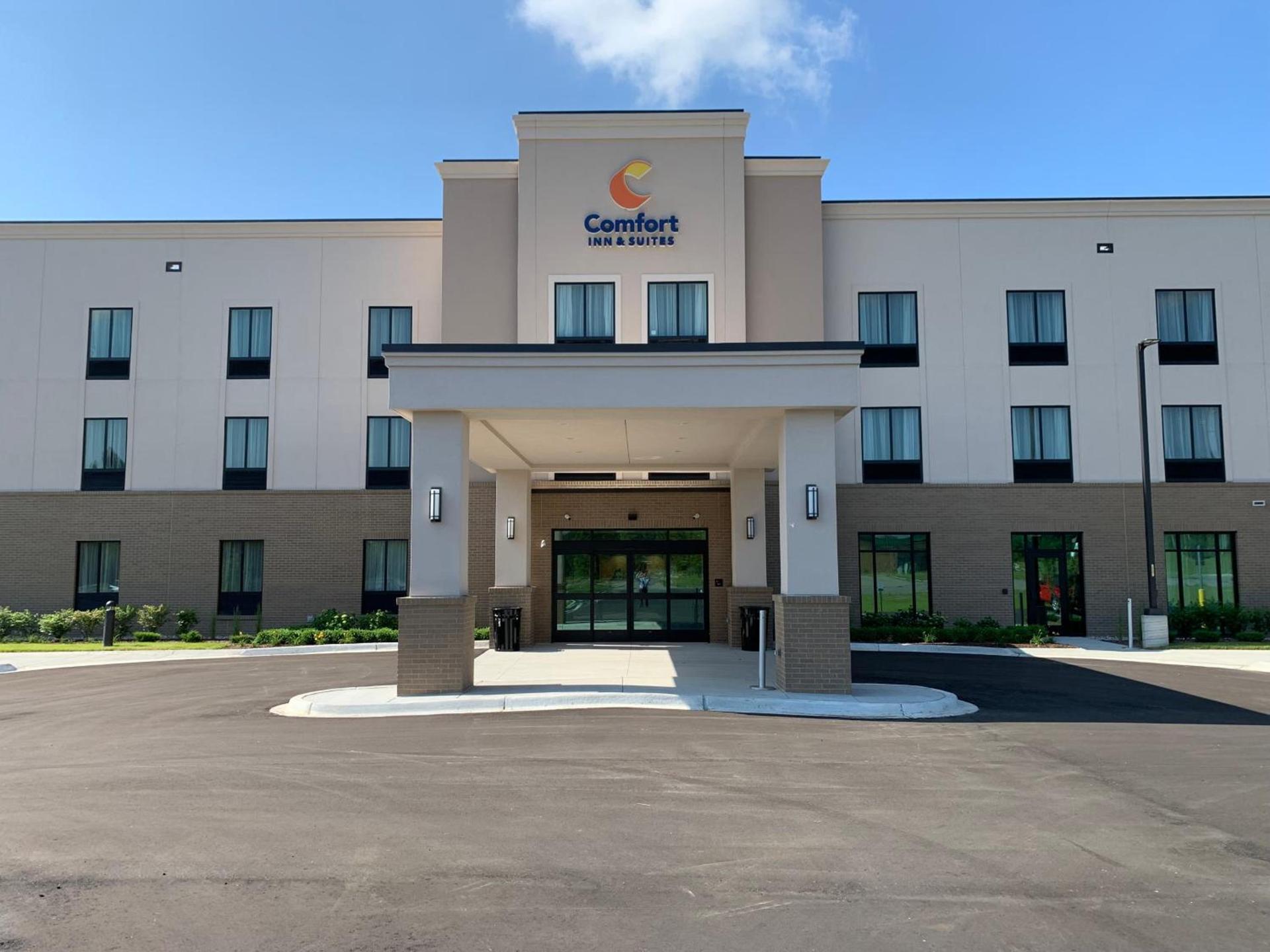 Comfort Inn & Suites Clarkston Pine Knob Area photo 50