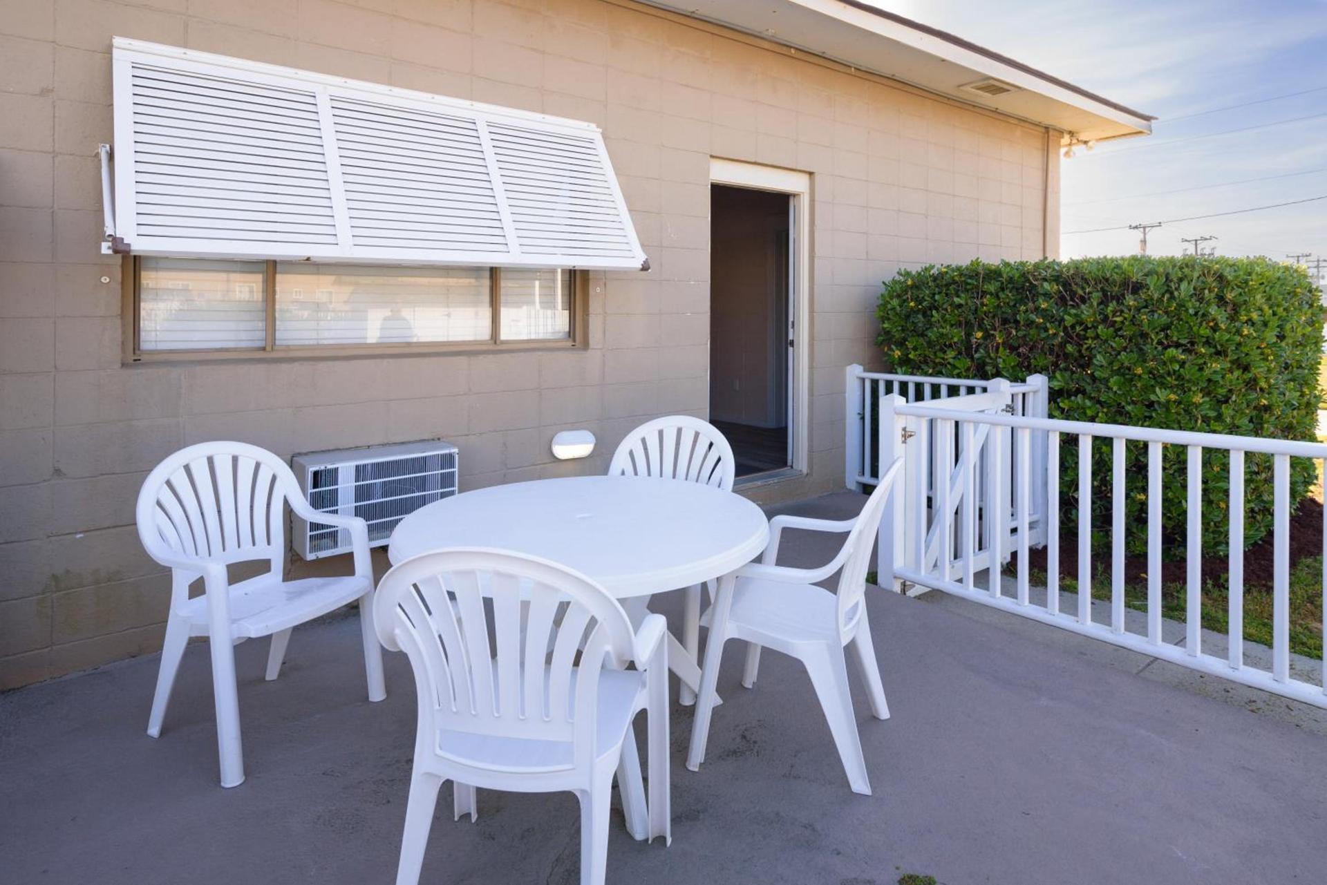 Outer Banks Motor Lodge photo 23