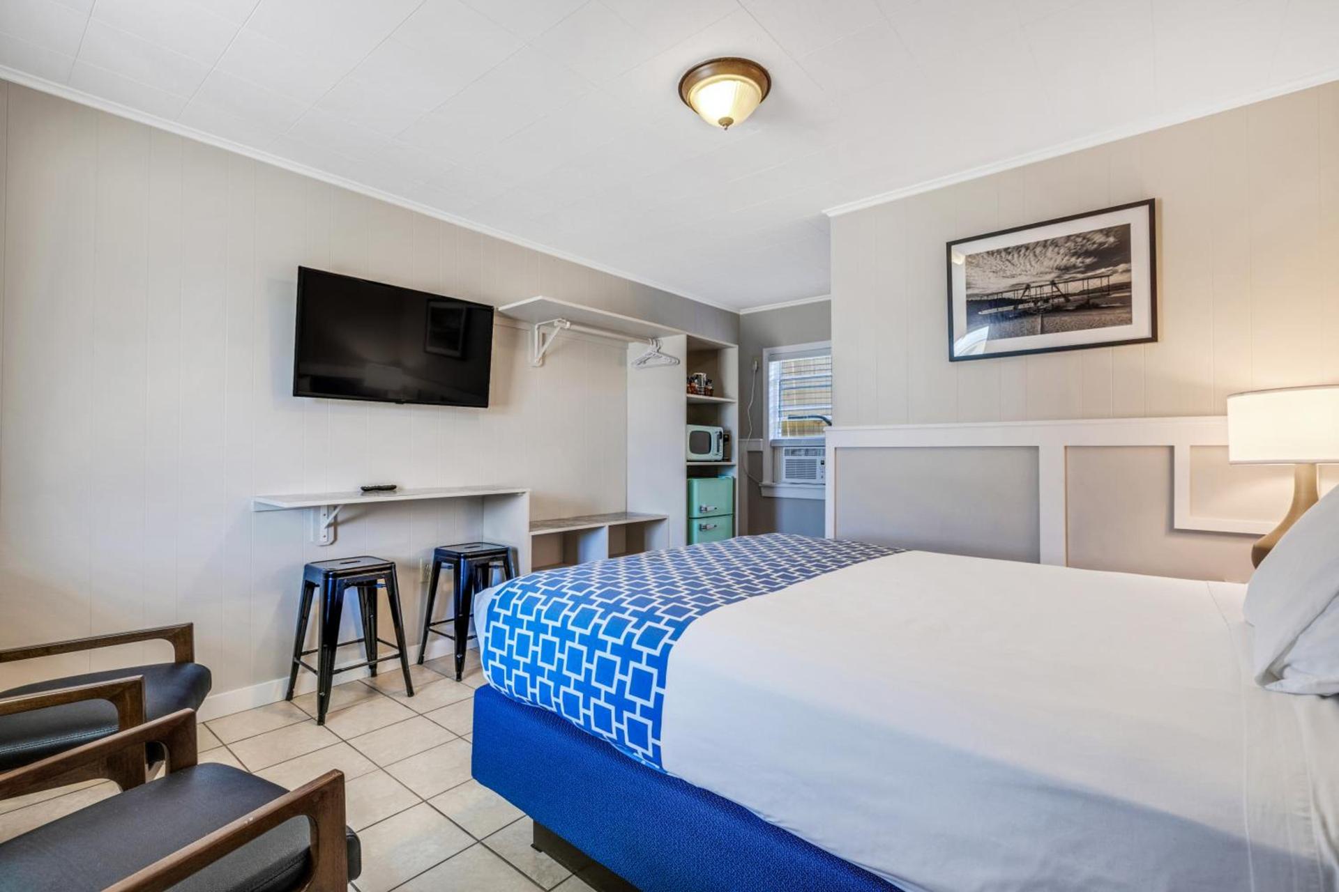 Dolphin Oceanfront Motel - Nags Head photo 19