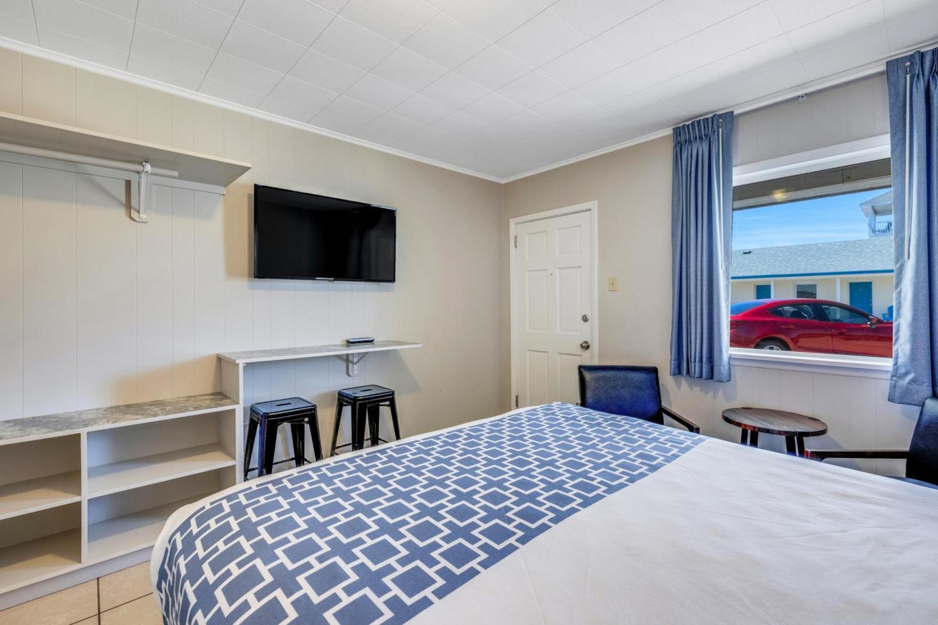 Dolphin Oceanfront Motel - Nags Head photo 20