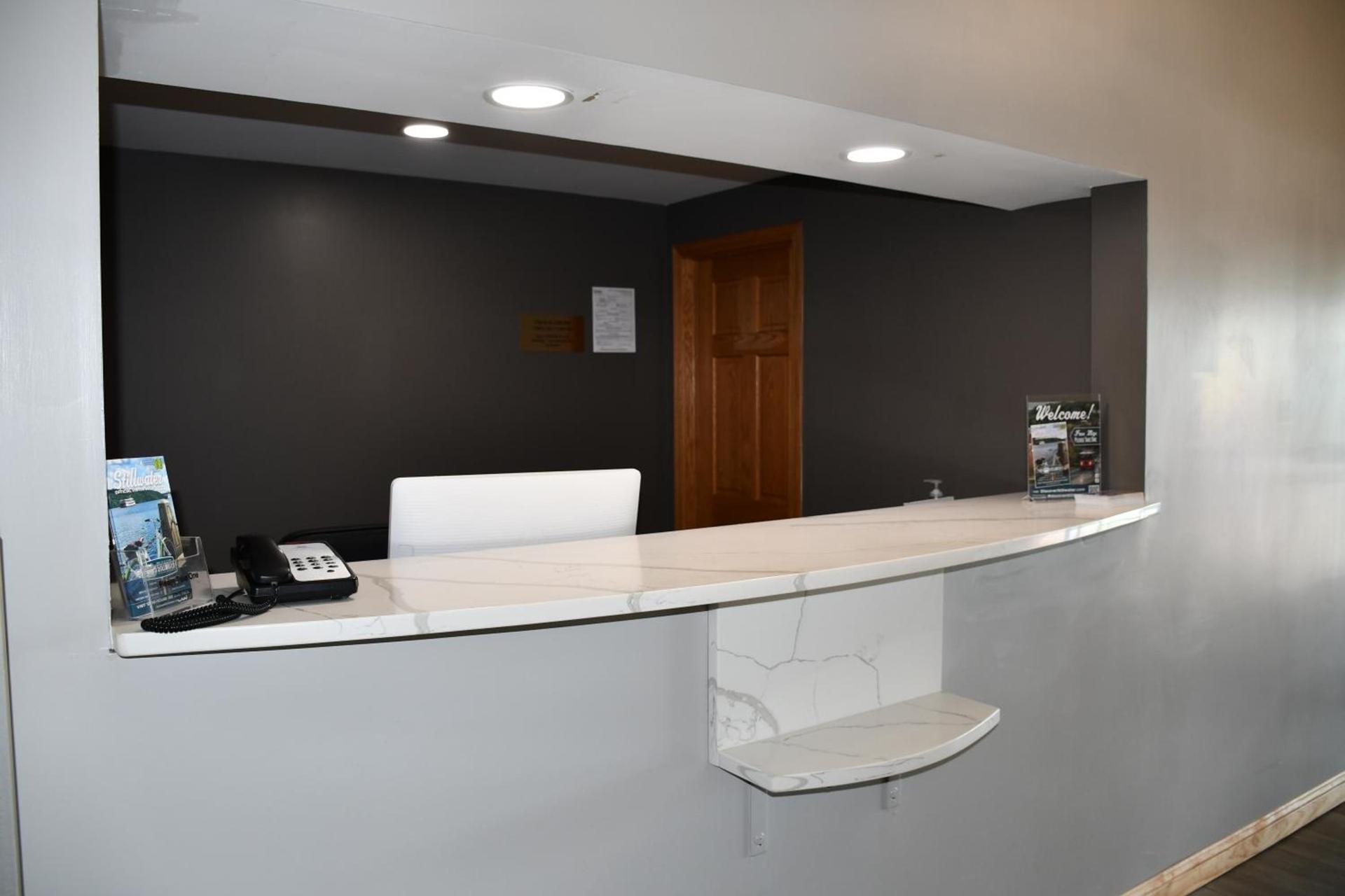 Stillwater Inn & Suites photo 19