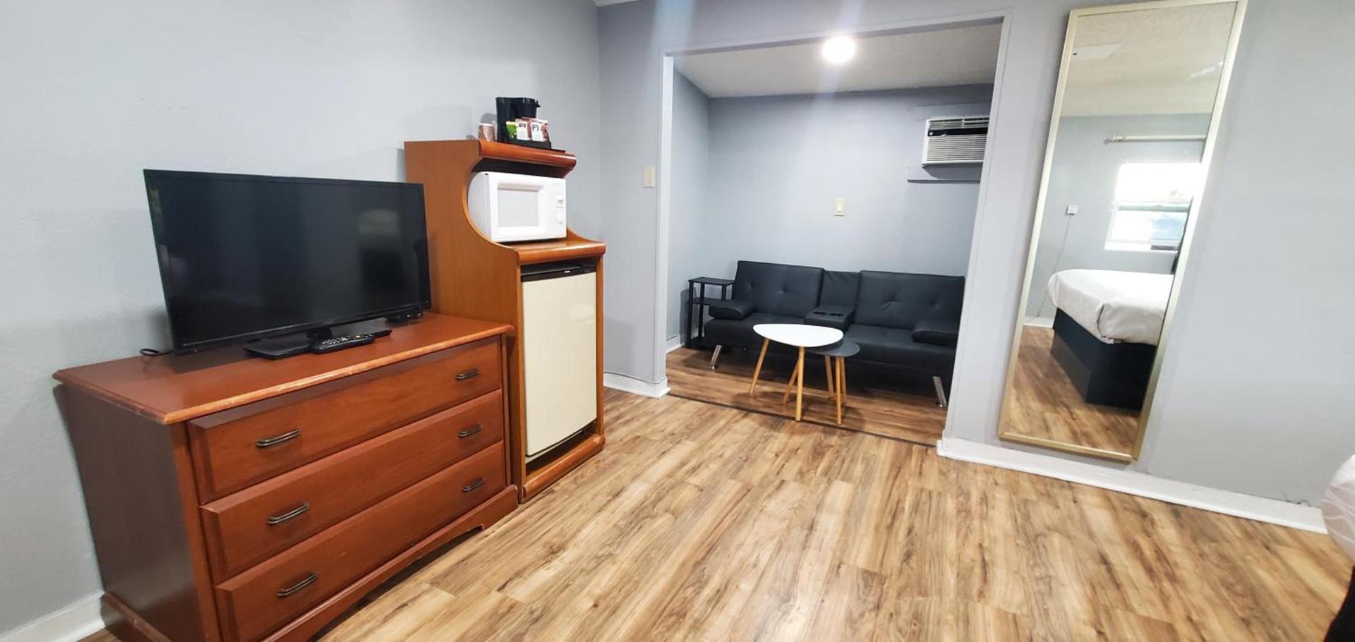 Travelers Inn photo 19