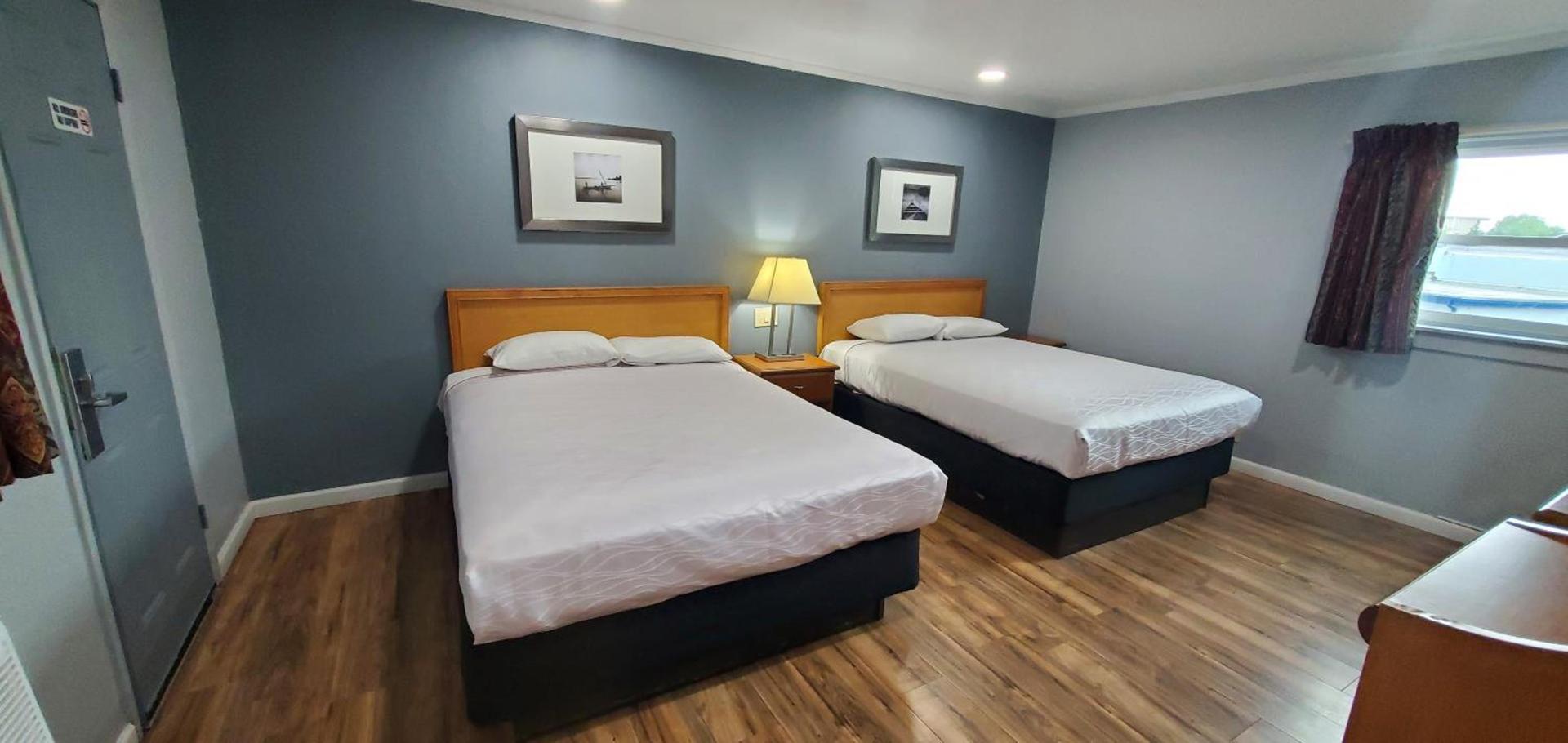 Travelers Inn photo 8
