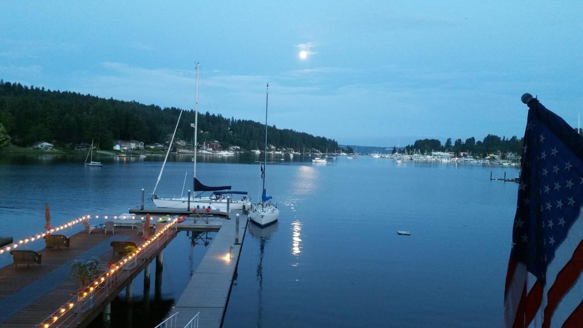 Waterfront Inn photo 6