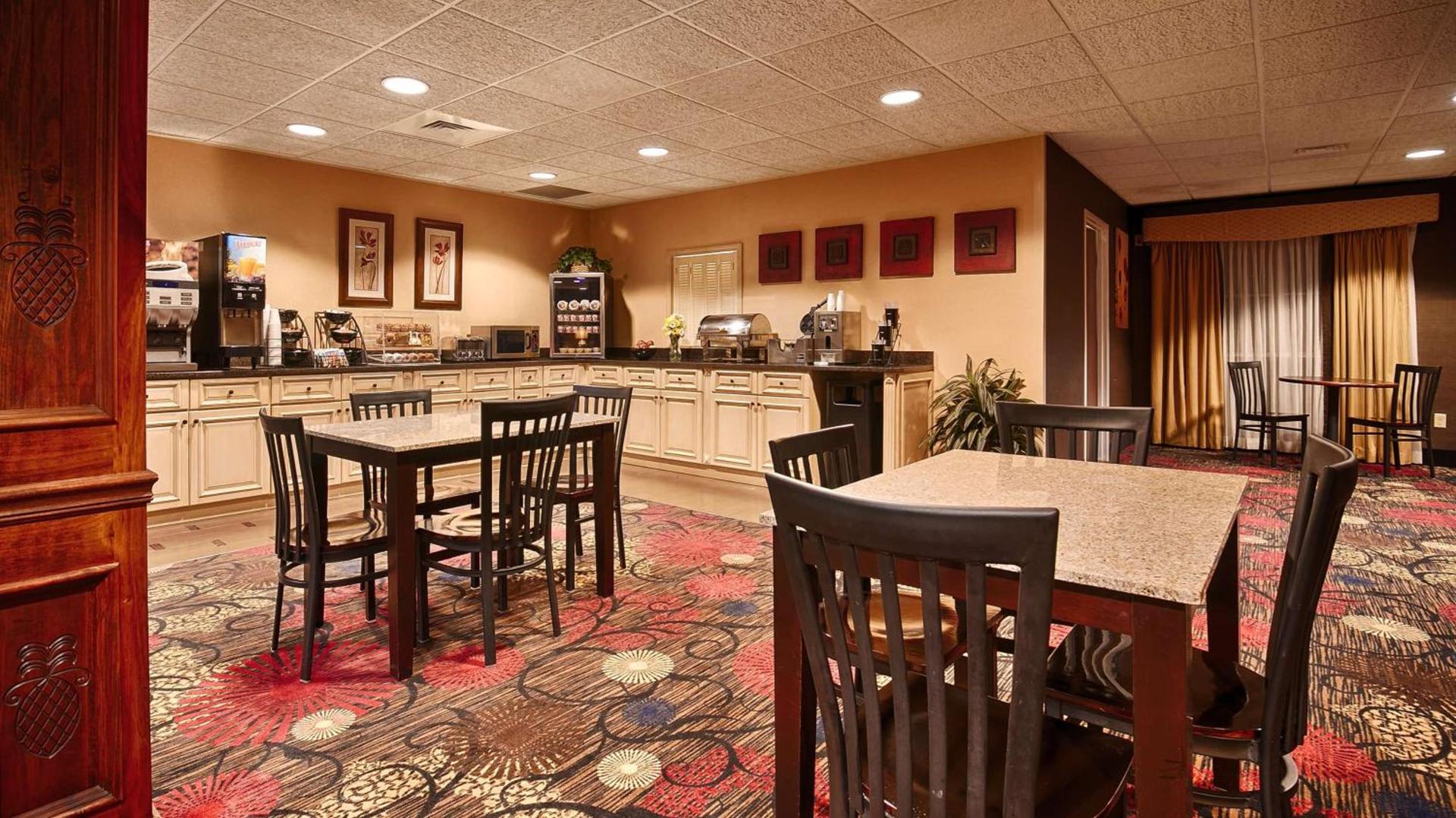 Best Western Plus Brandywine Inn & Suites photo 27