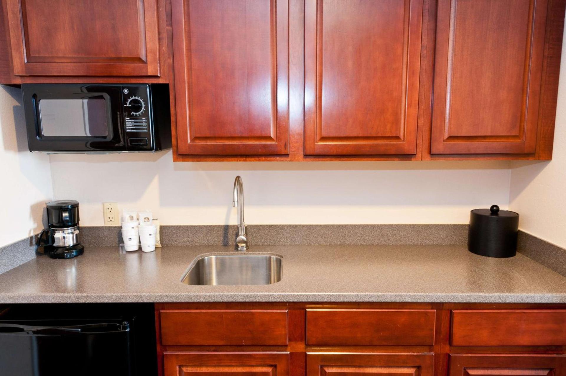 Best Western Plus Brandywine Inn & Suites photo 15