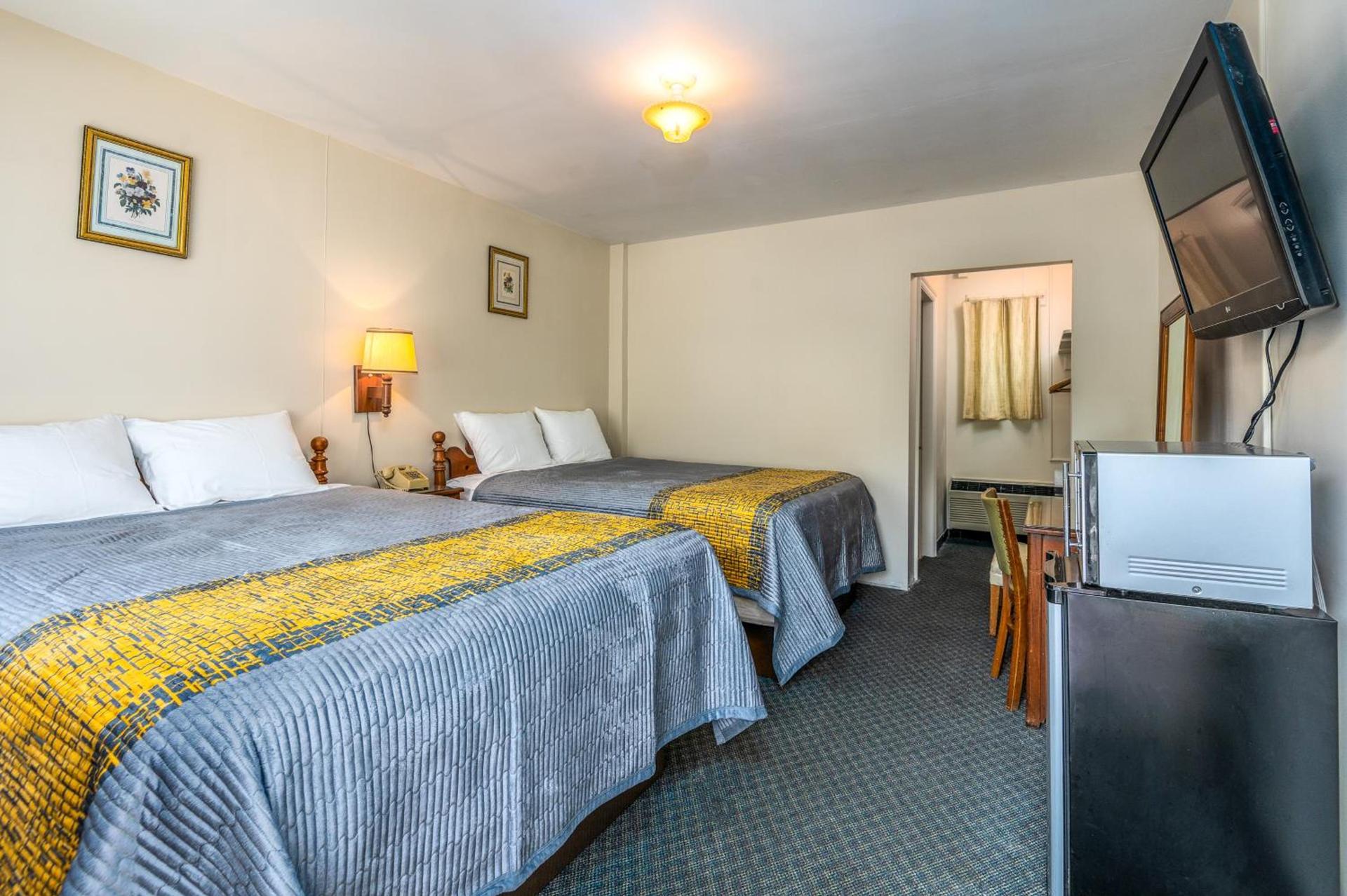 Parkway Inn photo 2