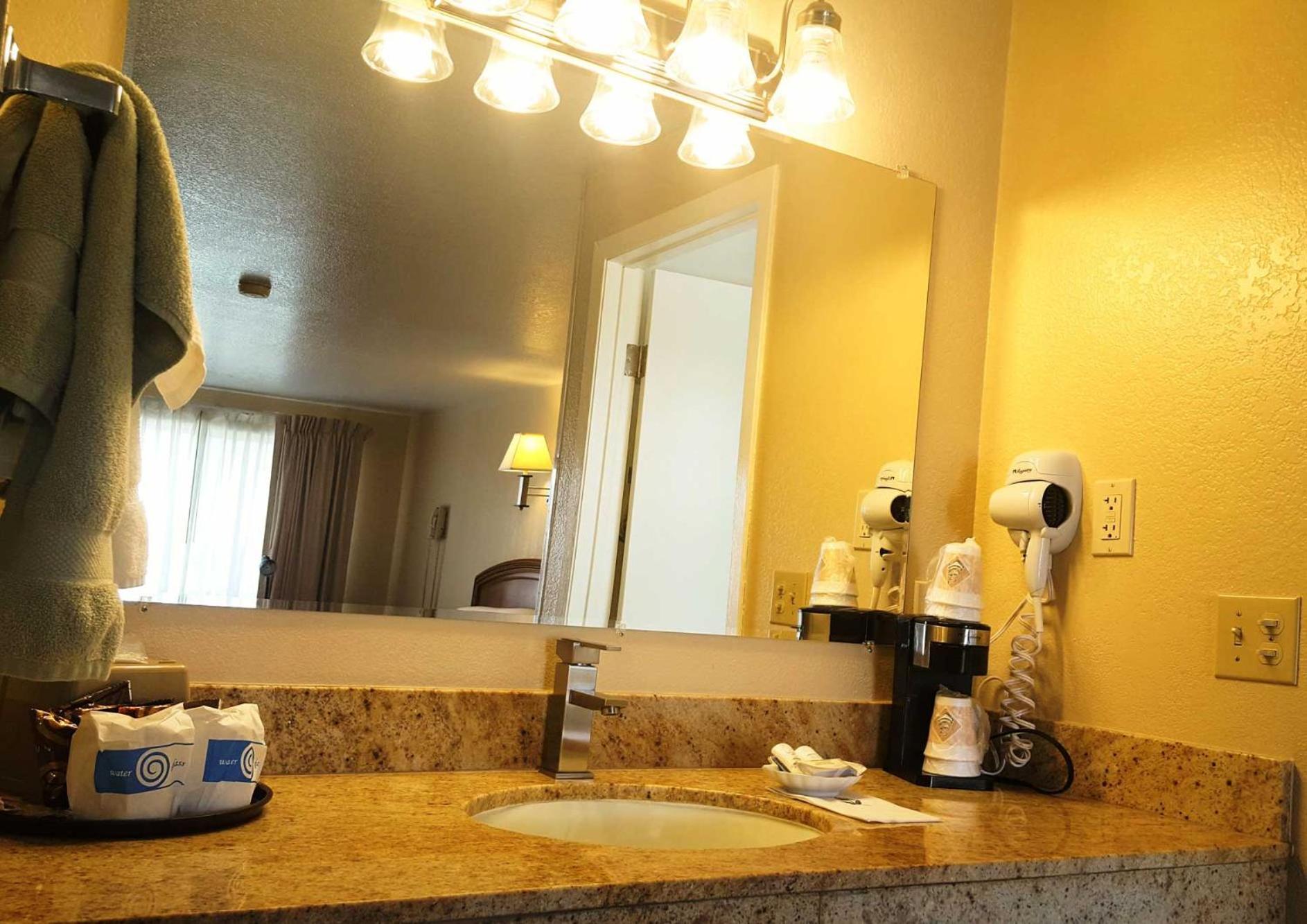 Bristlecone Motel photo 9