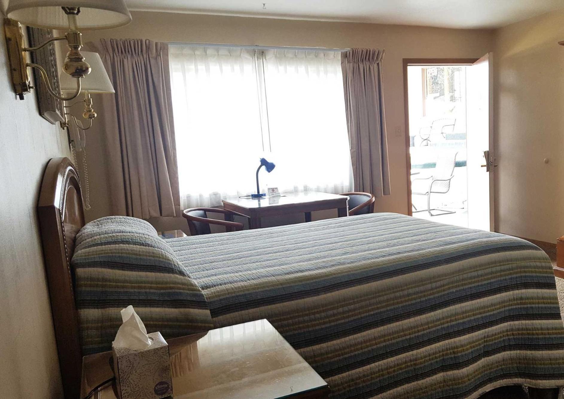 Bristlecone Motel photo 22