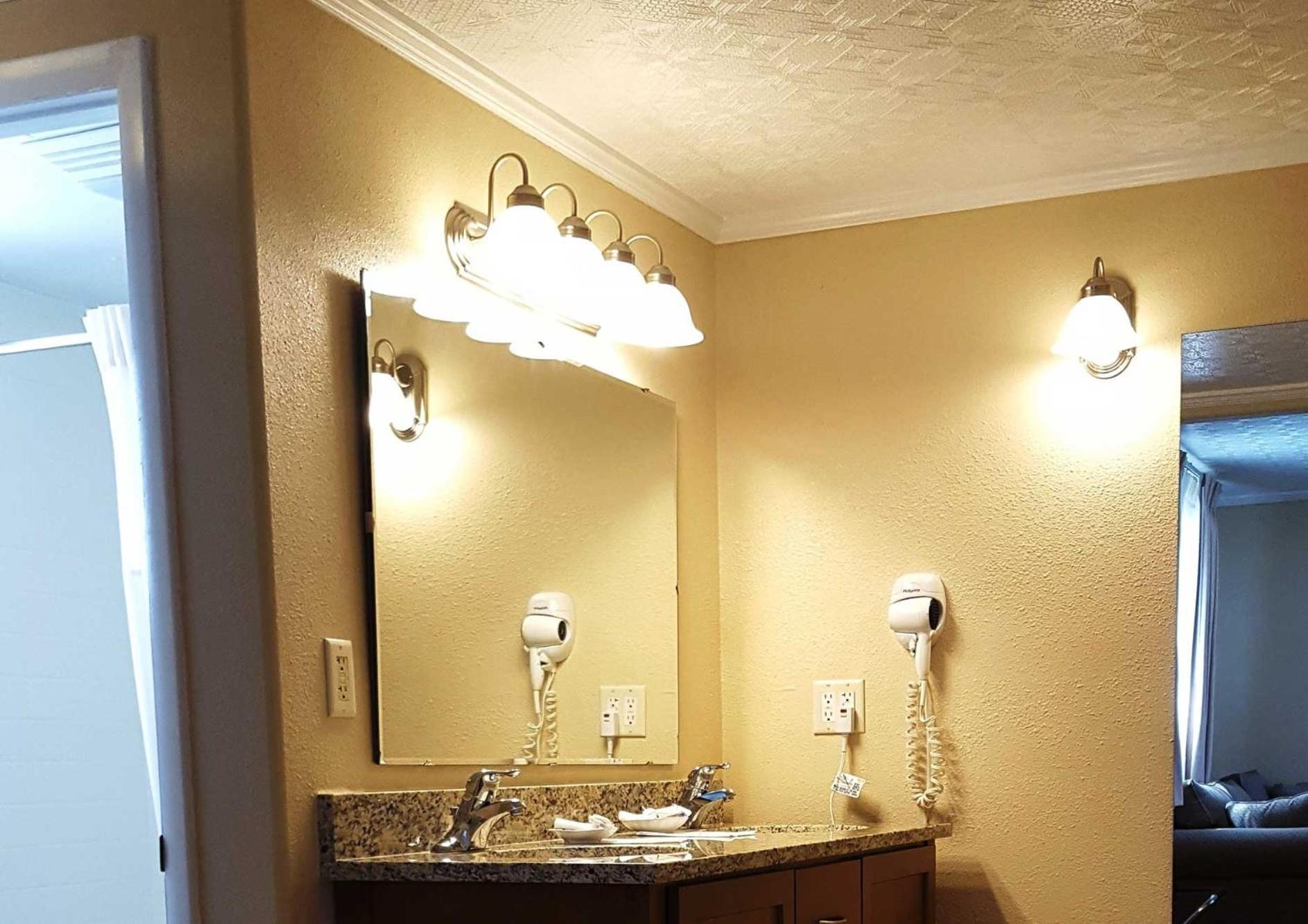 Bristlecone Motel photo 30
