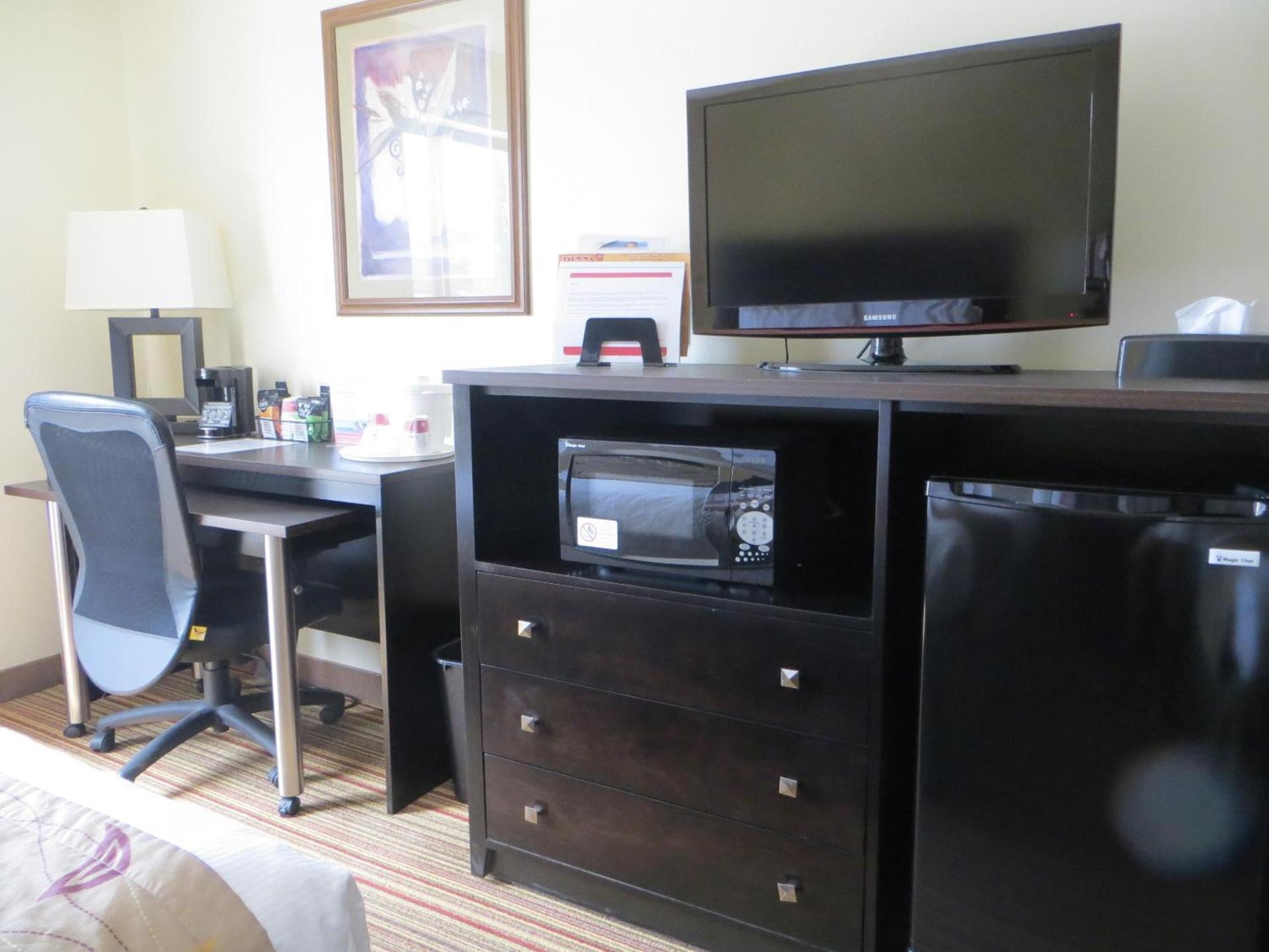 Ramada by Wyndham Wisconsin Dells I-90 photo 23