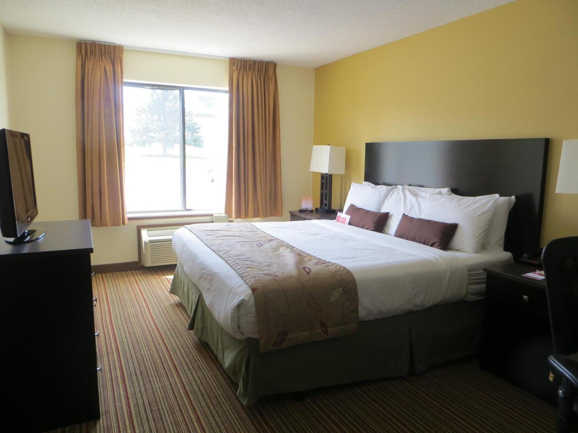 Ramada by Wyndham Wisconsin Dells I-90 photo 19