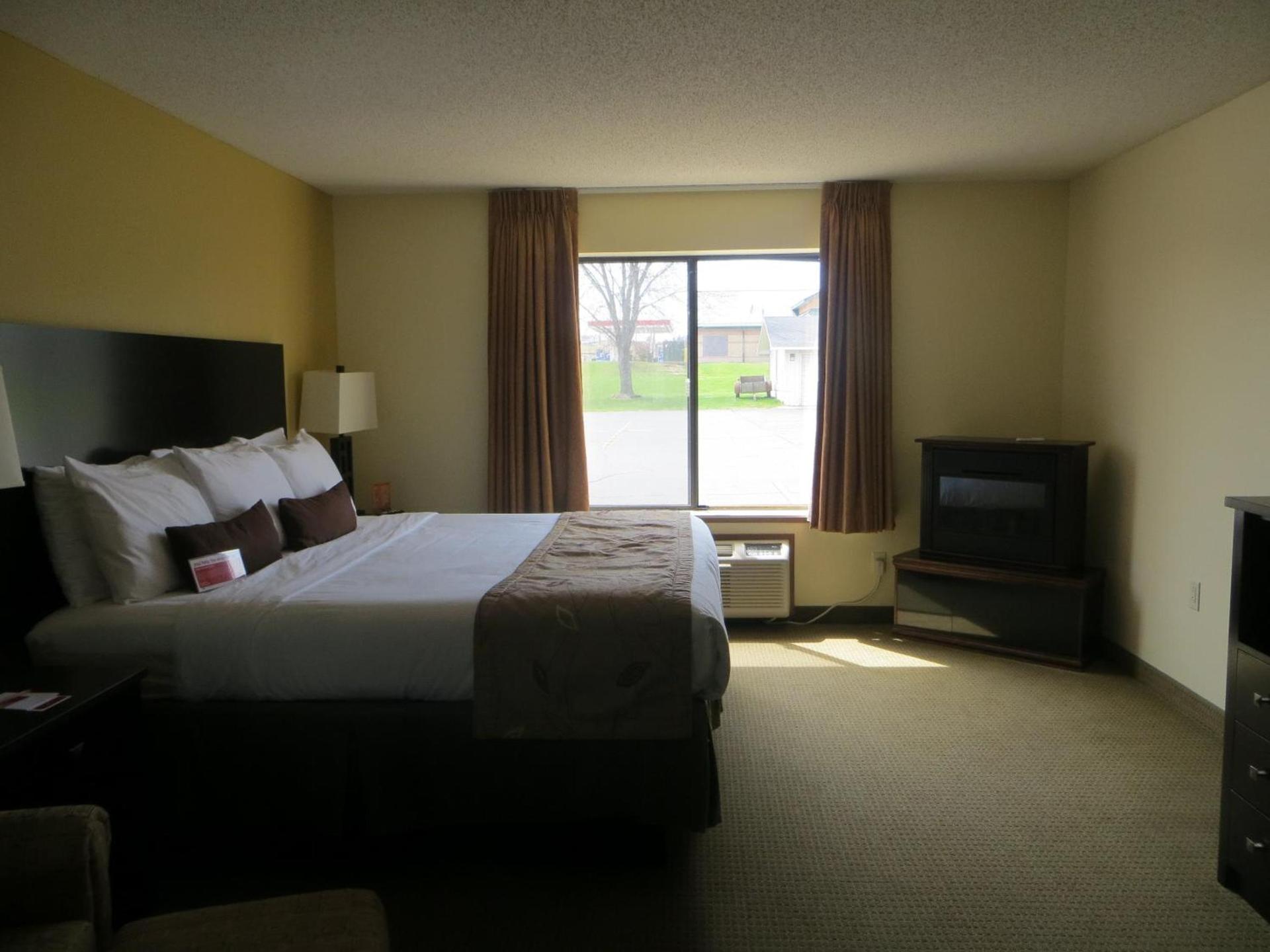 Ramada by Wyndham Wisconsin Dells I-90 photo 31