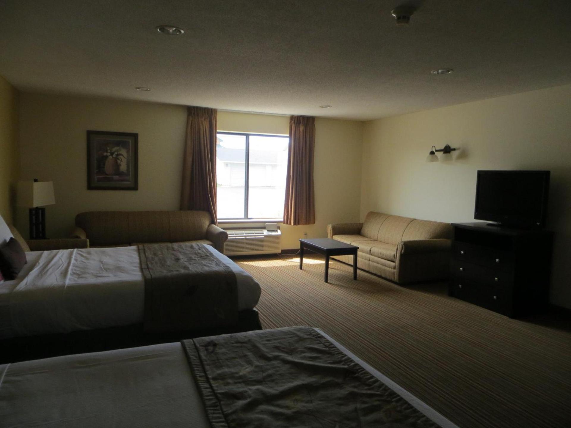 Ramada by Wyndham Wisconsin Dells I-90 photo 38