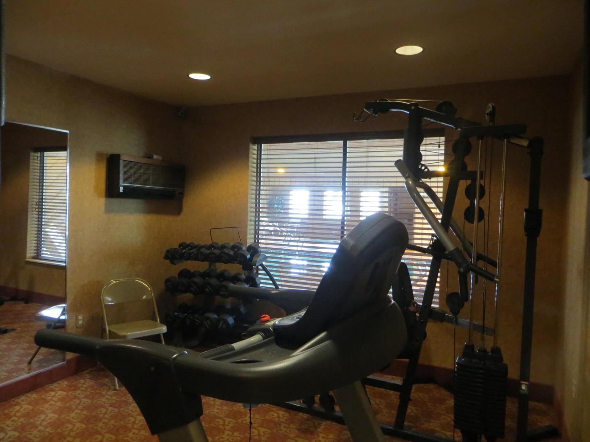 Ramada by Wyndham Wisconsin Dells I-90 photo 46