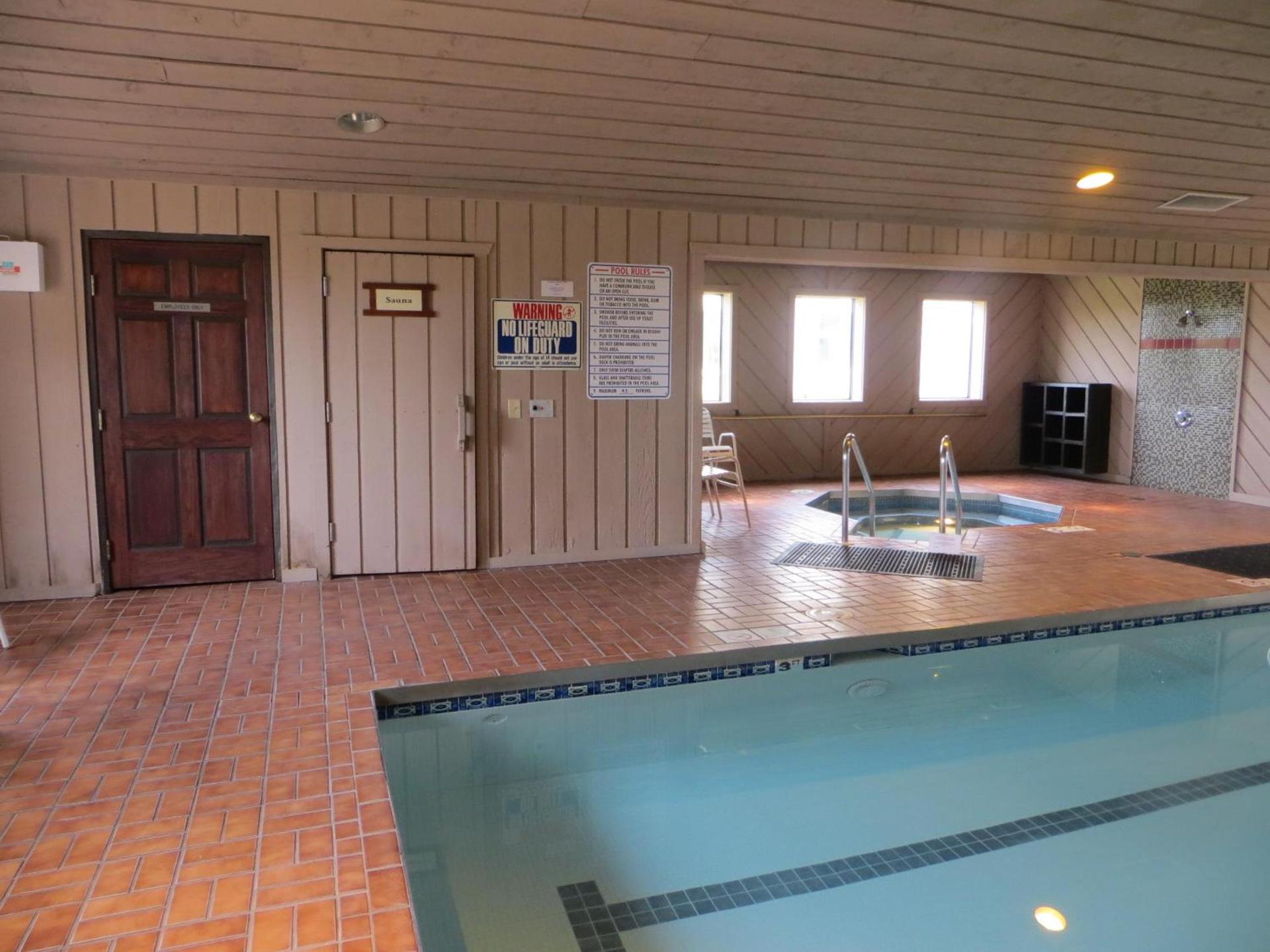 Ramada by Wyndham Wisconsin Dells I-90 photo 50