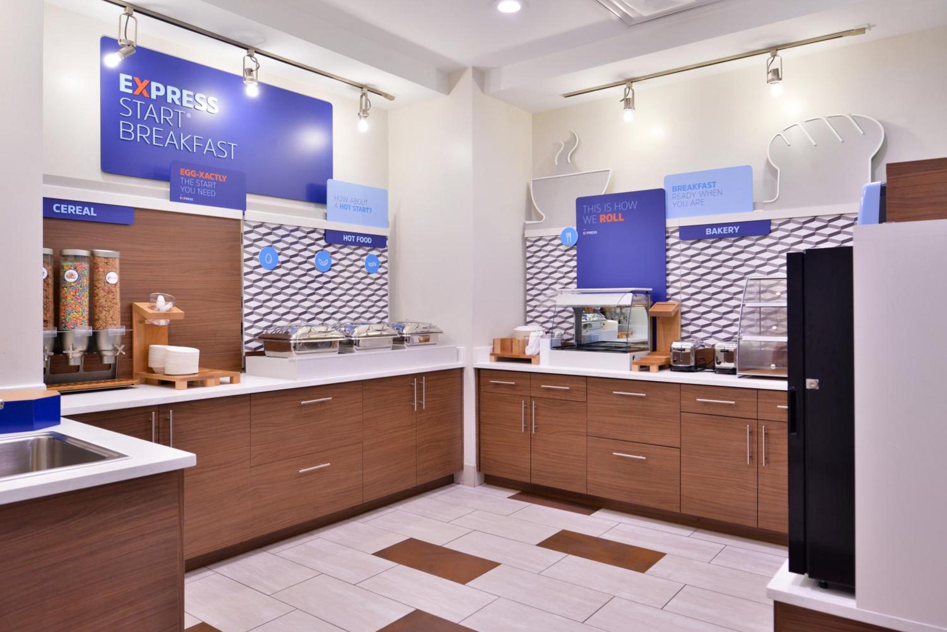 Holiday Inn Express New Orleans - Arts District by IHG photo 14