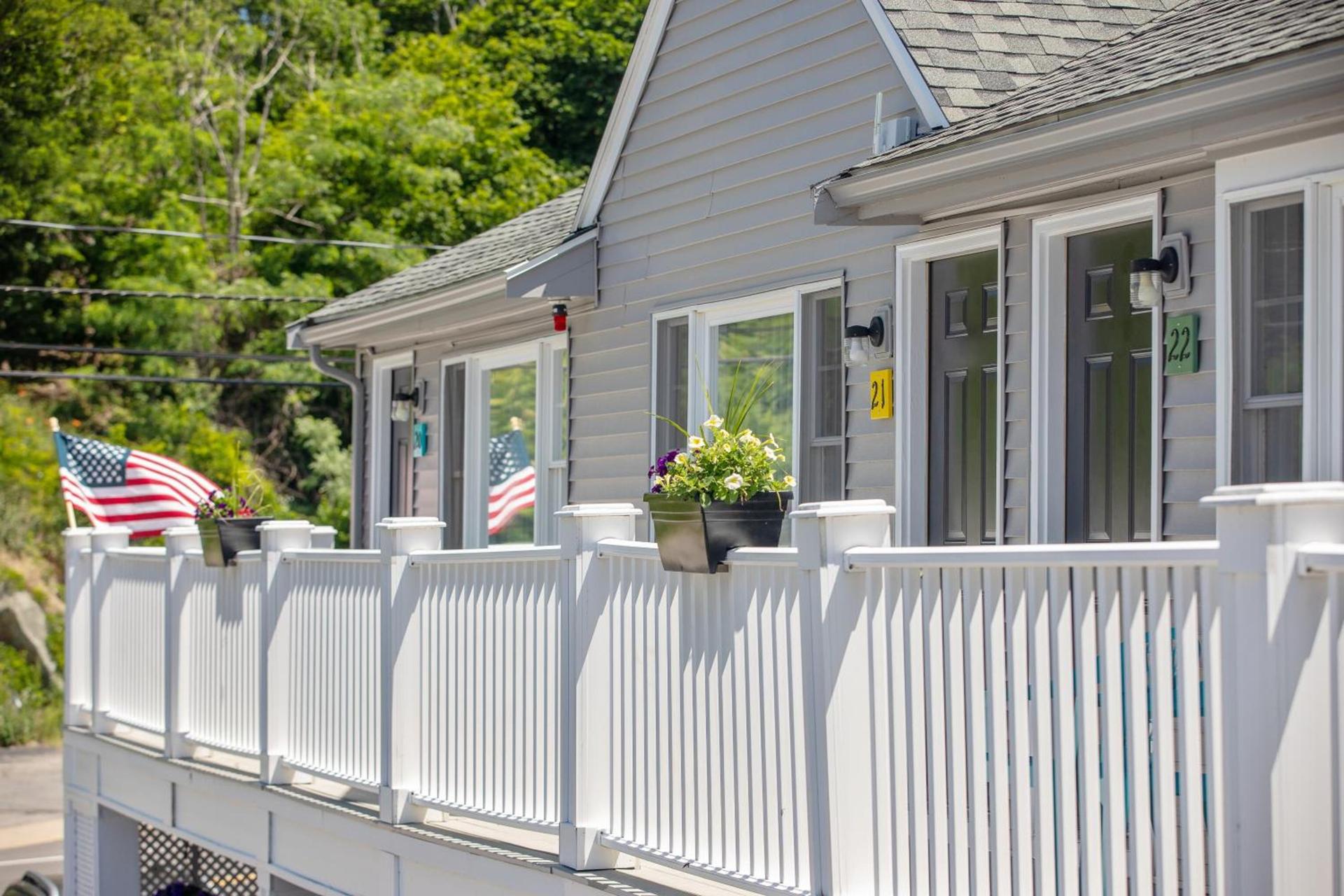 Ocean Inn on Nantasket Beach photo 34