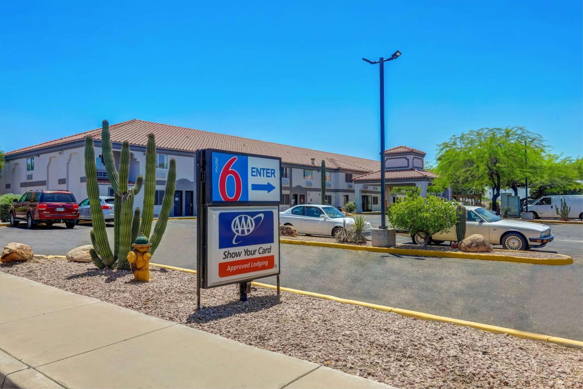 Americas Best Value Inn Apache Junction photo 3
