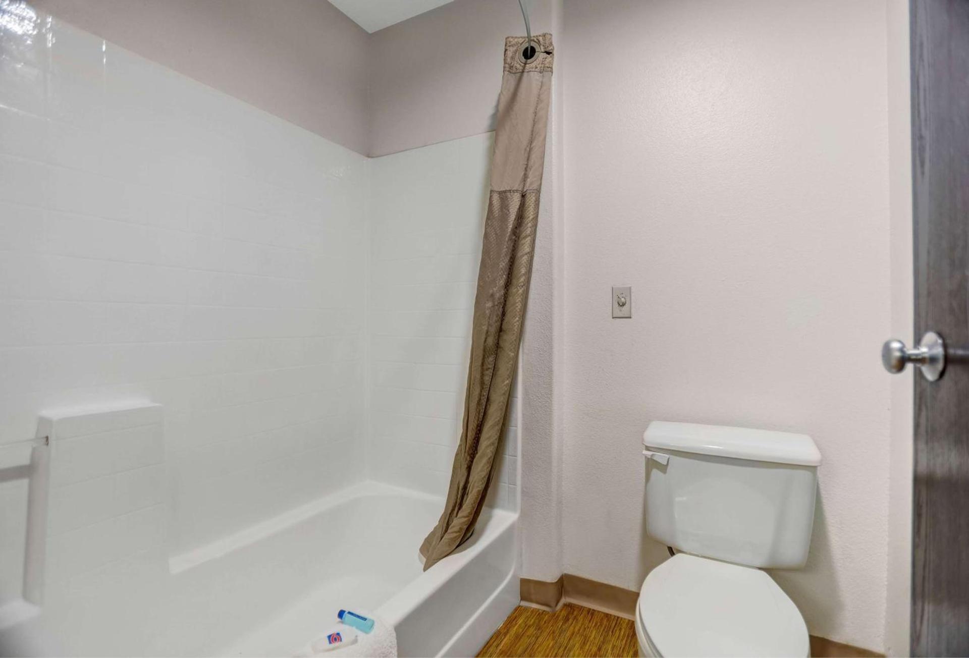 Americas Best Value Inn Apache Junction photo 19