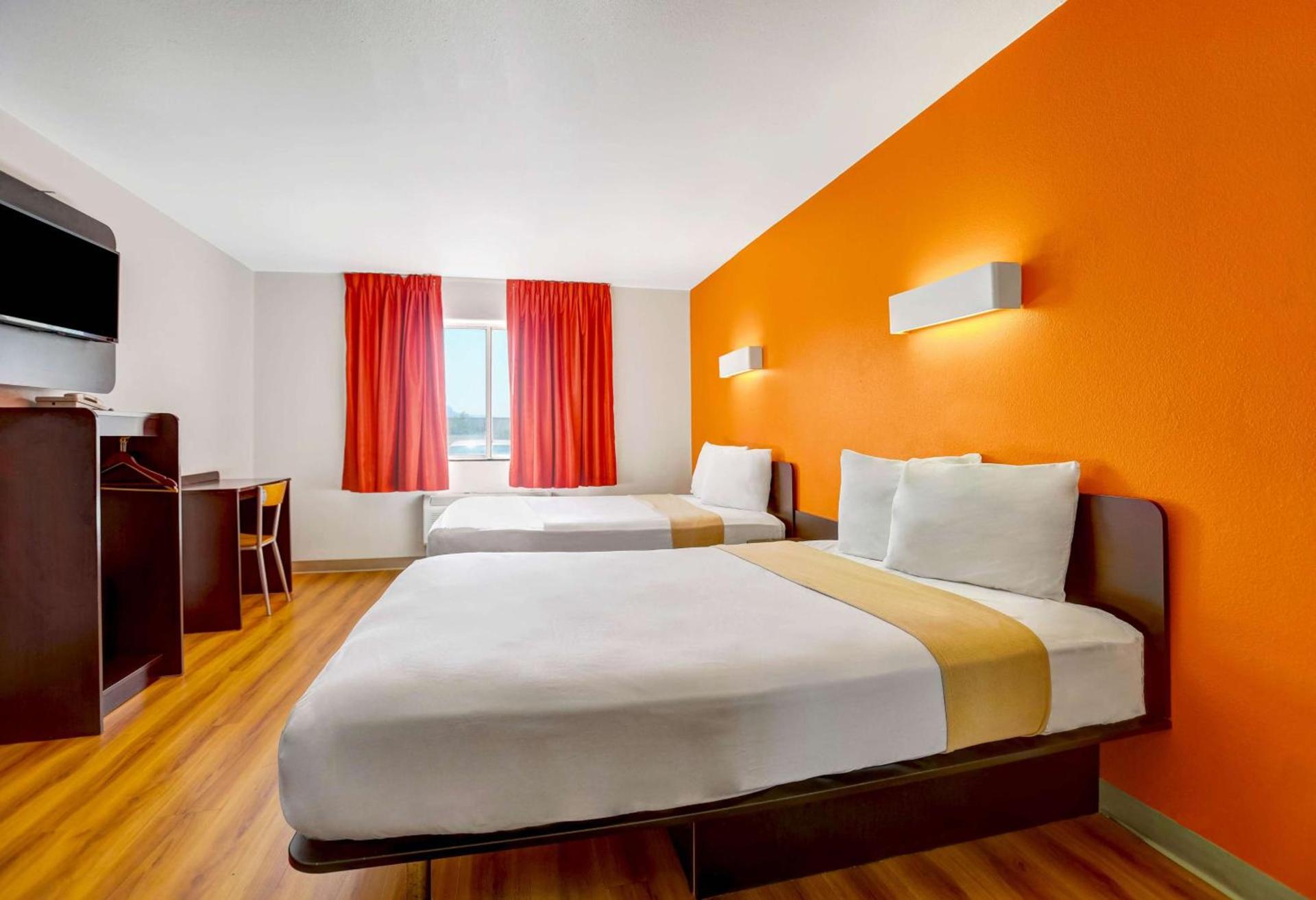 Americas Best Value Inn Apache Junction photo 11