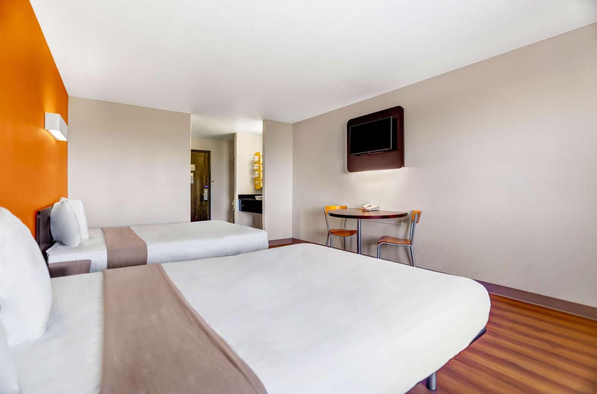 Americas Best Value Inn Apache Junction photo 15