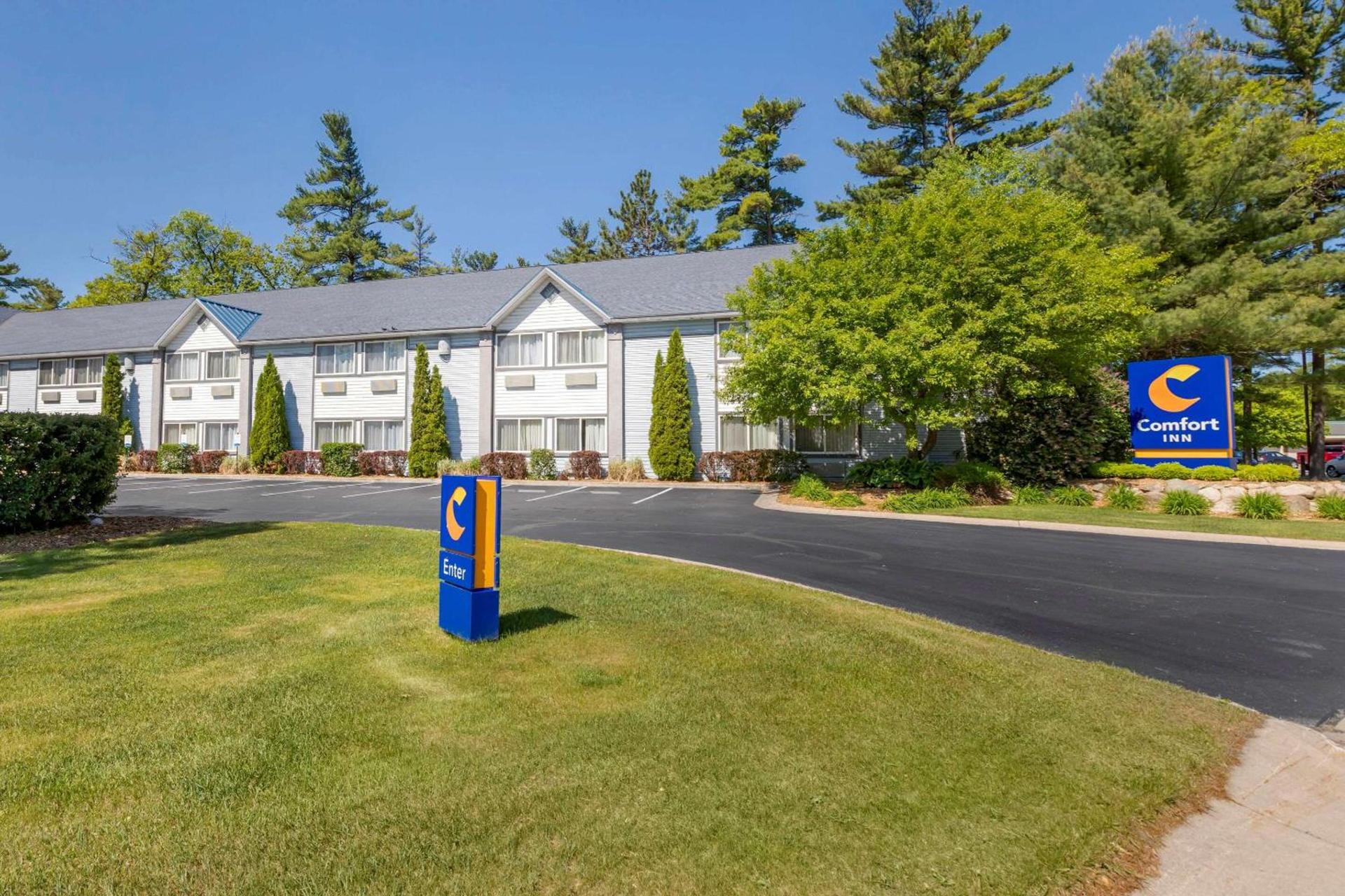 Comfort Inn Traverse City photo 1