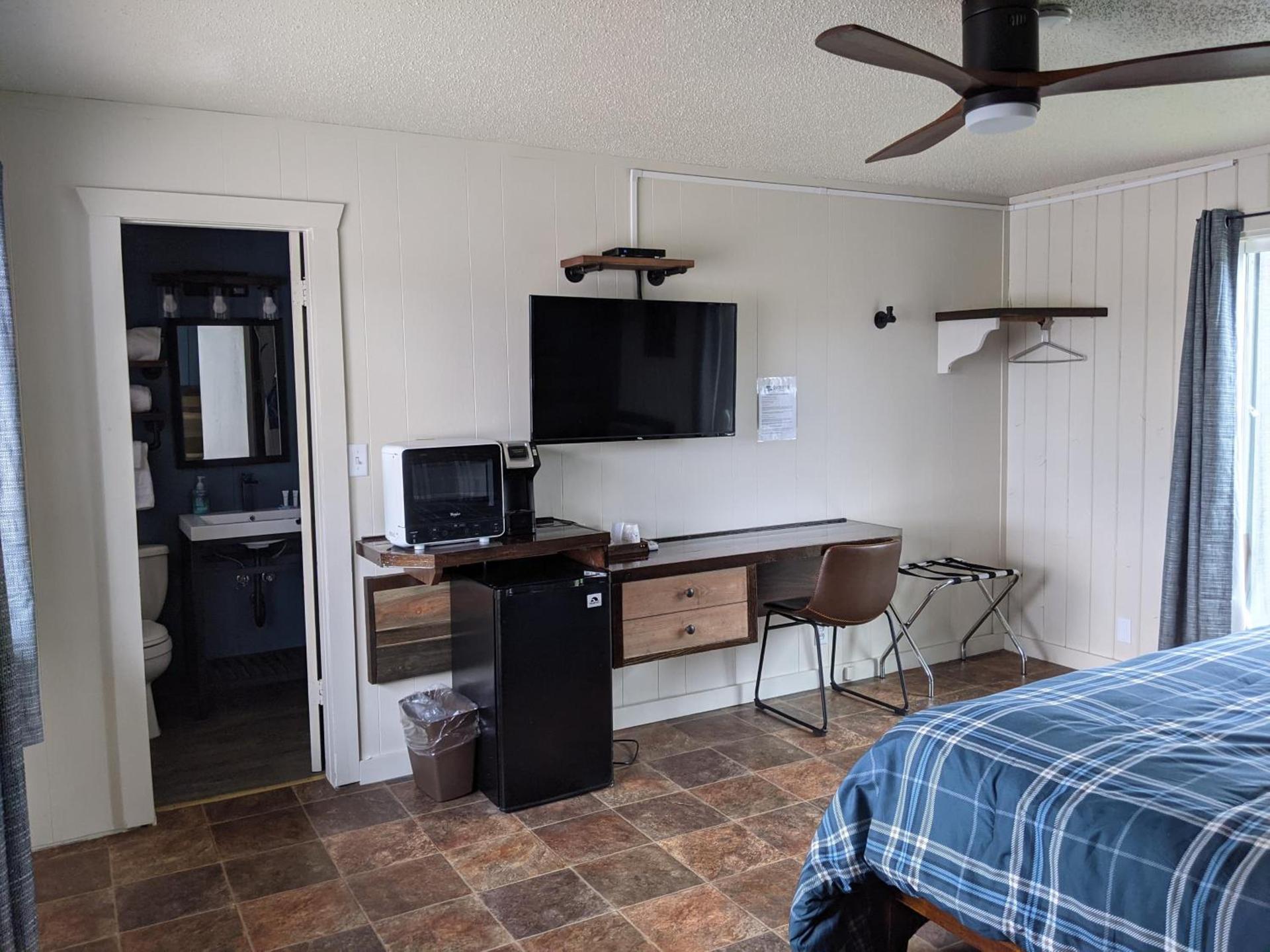 Slackwater Inn photo 10